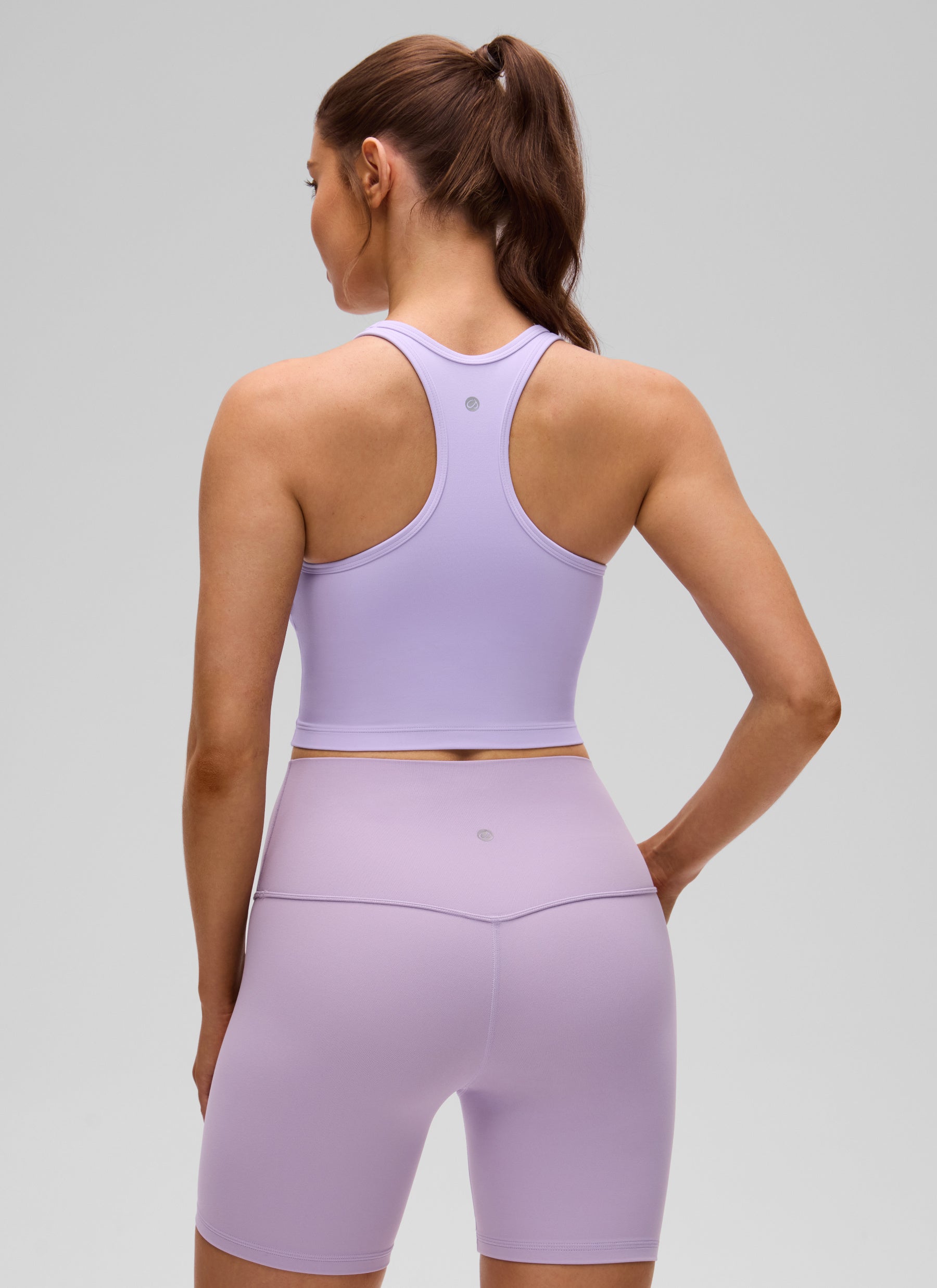 حمالة صدر يوغا نسائية من CRZ YOGA بدعم خفيف Butterluxe بياقة دائرية وتصميم Y-Back، لون بنفسجي ثلجي