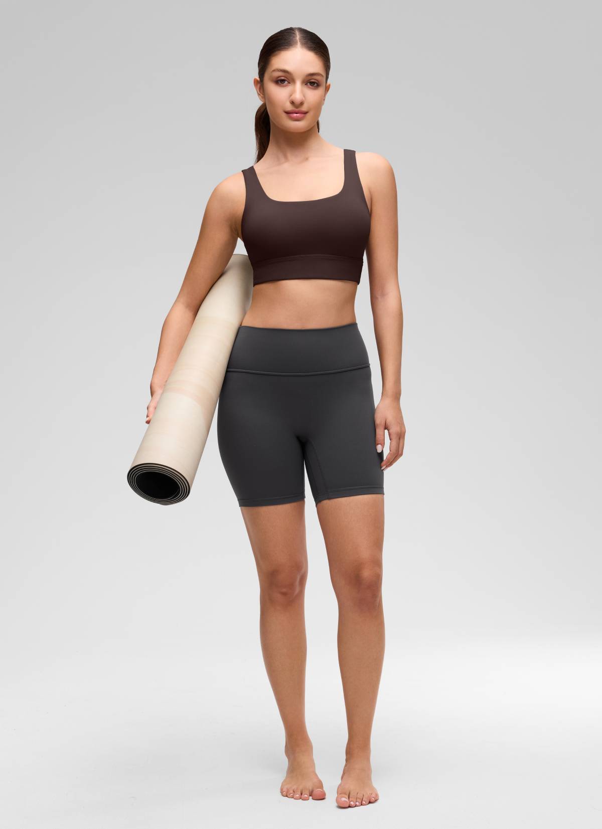 حمالة صدر رياضية Butterluxe طويلة للنساء من CRZ YOGA لدعم منخفض لليوغا بظهر على شكل U بني هوت فادج