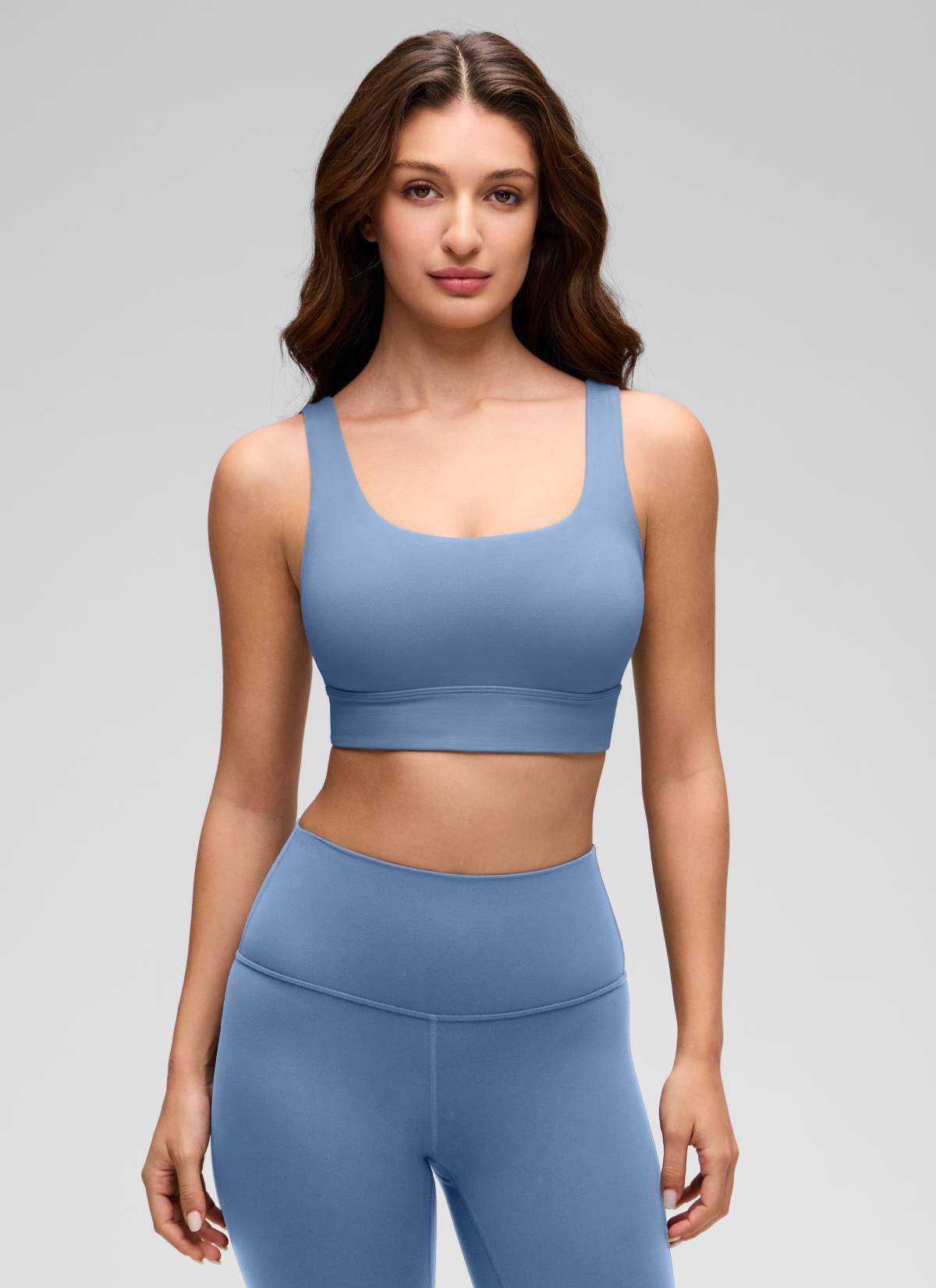 حمالة صدر رياضية طويلة من CRZ YOGA للنساء لليوغا بدعم منخفض Butterluxe بظهر على شكل حرف U بلون أزرق الواحة.