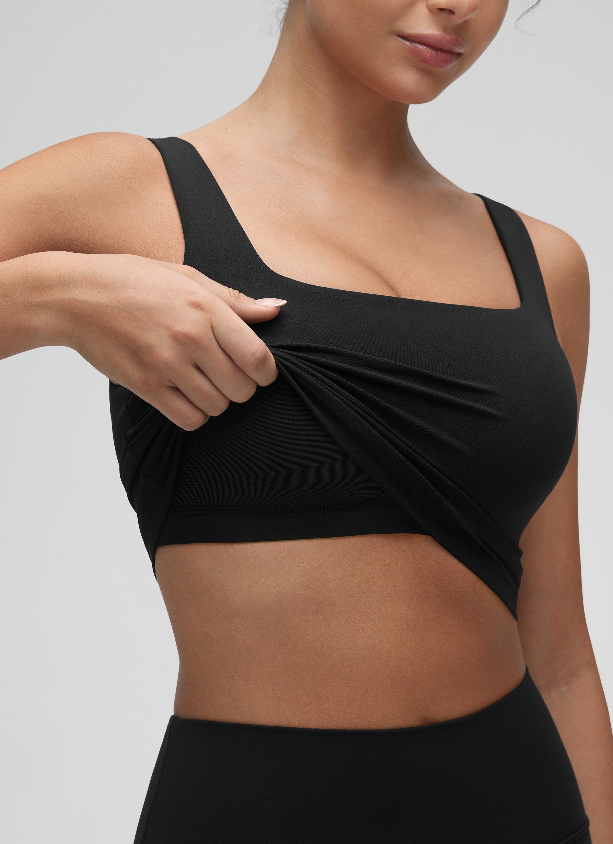 حمالة صدر يوغا نسائية من CRZ YOGA منخفضة التأثير Butterluxe طويلة بياقة مربعة، أسود