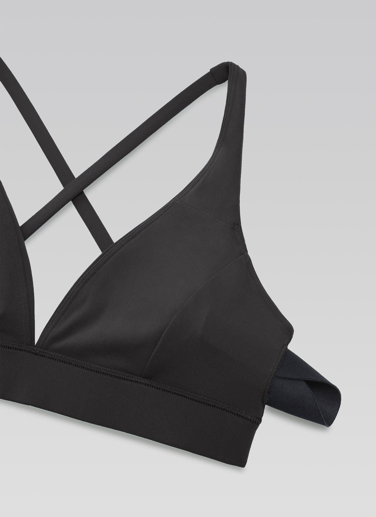 CRZ YOGA Women's Light Support Butterluxe Yoga Bra Strappy back V Neck Black @model_info:NEW