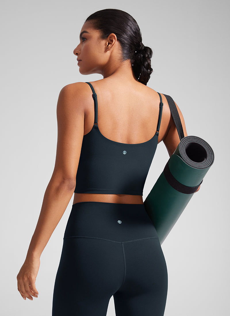 حمالة صدر رياضية طويلة لليوجا برقبة دائرية وظهر على شكل حرف U من Butterlift للنساء من CRZ YOGA بلون كحلي داكن