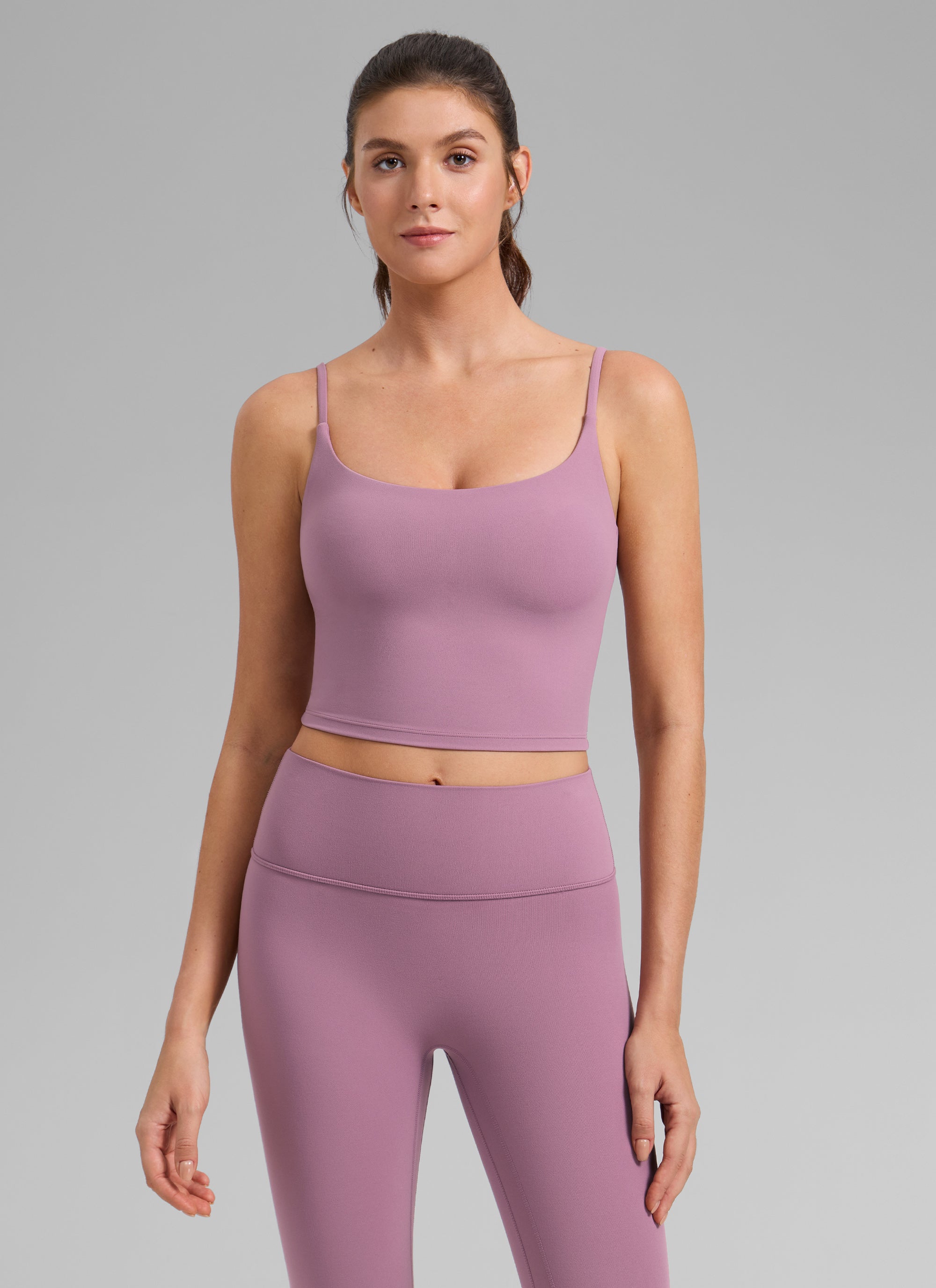 حمالة صدر رياضية طويلة لليوجا برقبة دائرية وظهر على شكل حرف U من Butterlift للنساء من CRZ YOGA بلون لافندر فاتح