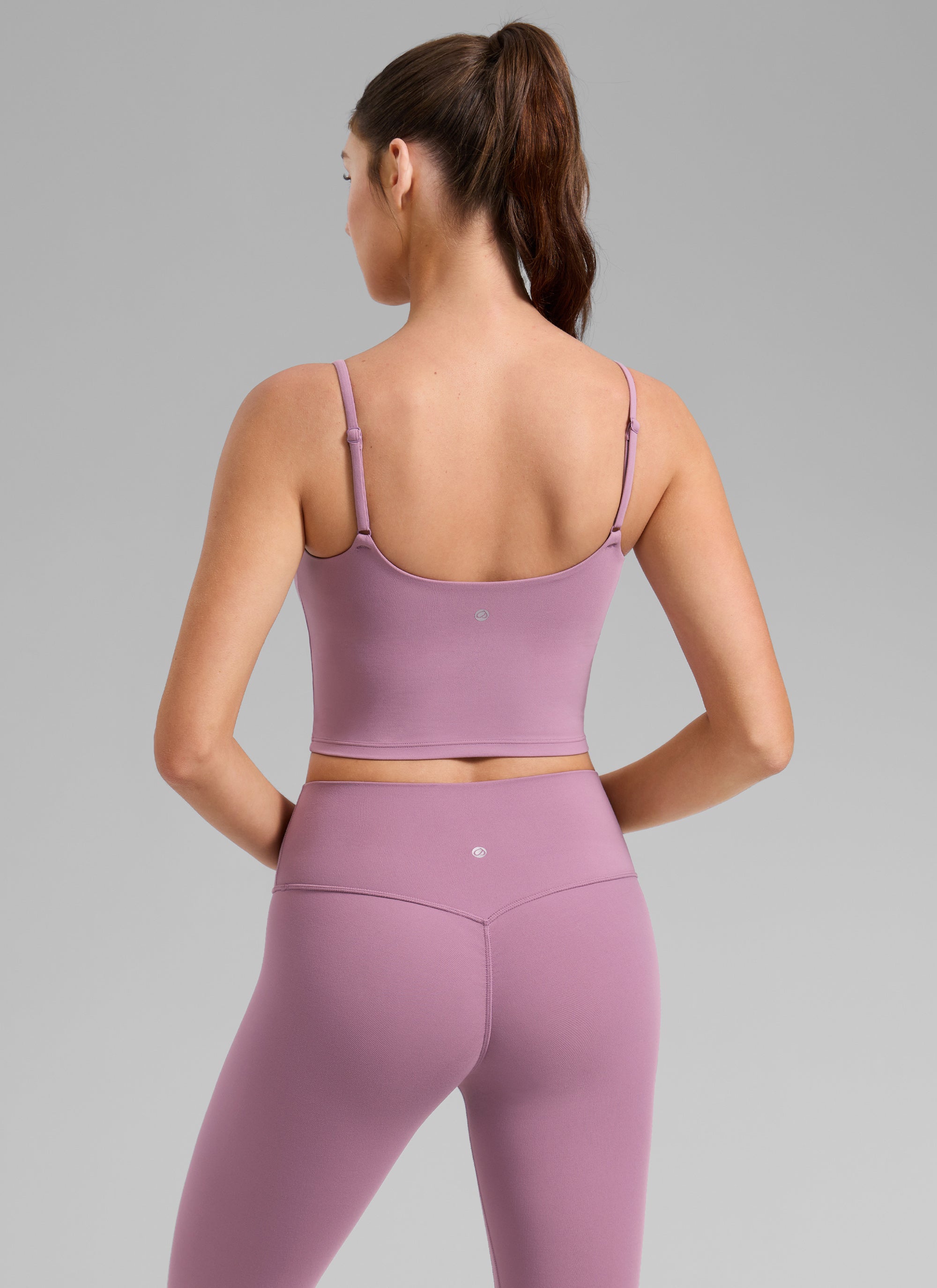 حمالة صدر رياضية طويلة لليوجا برقبة دائرية وظهر على شكل حرف U من Butterlift للنساء من CRZ YOGA بلون لافندر فاتح