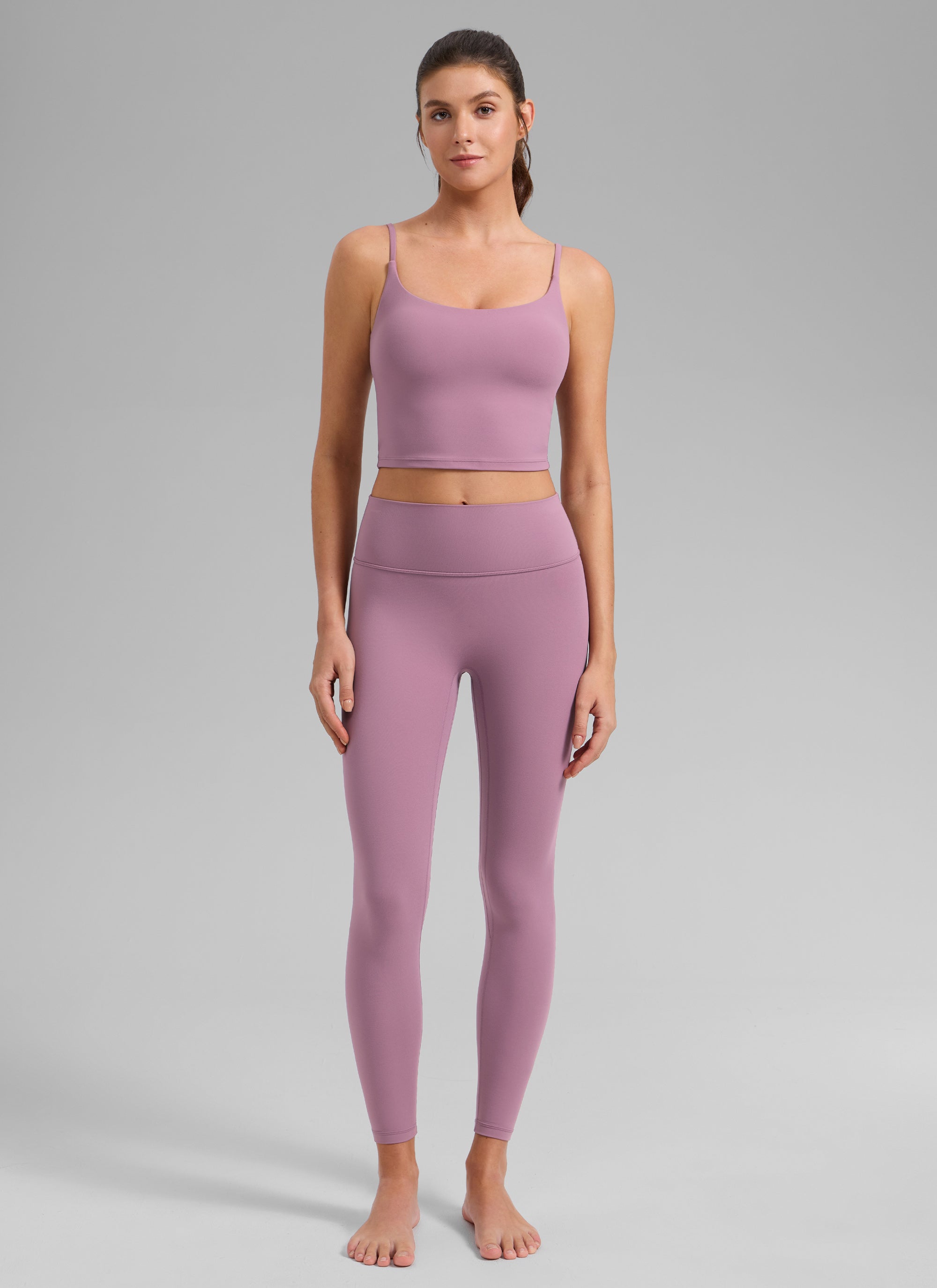 حمالة صدر رياضية طويلة لليوجا برقبة دائرية وظهر على شكل حرف U من Butterlift للنساء من CRZ YOGA بلون لافندر فاتح