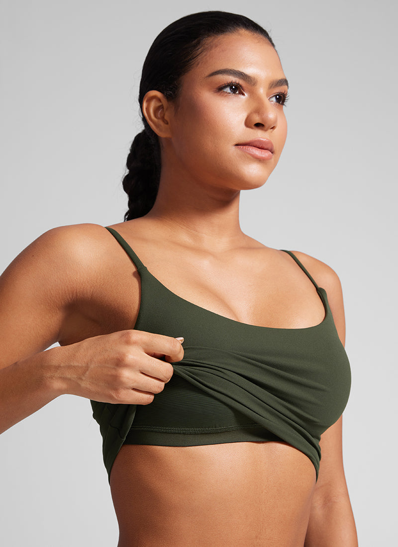 حمالة صدر رياضية طويلة لليوجا برقبة دائرية وظهر على شكل حرف U من Butterlift للنساء من CRZ YOGA باللون الأخضر الزيتي