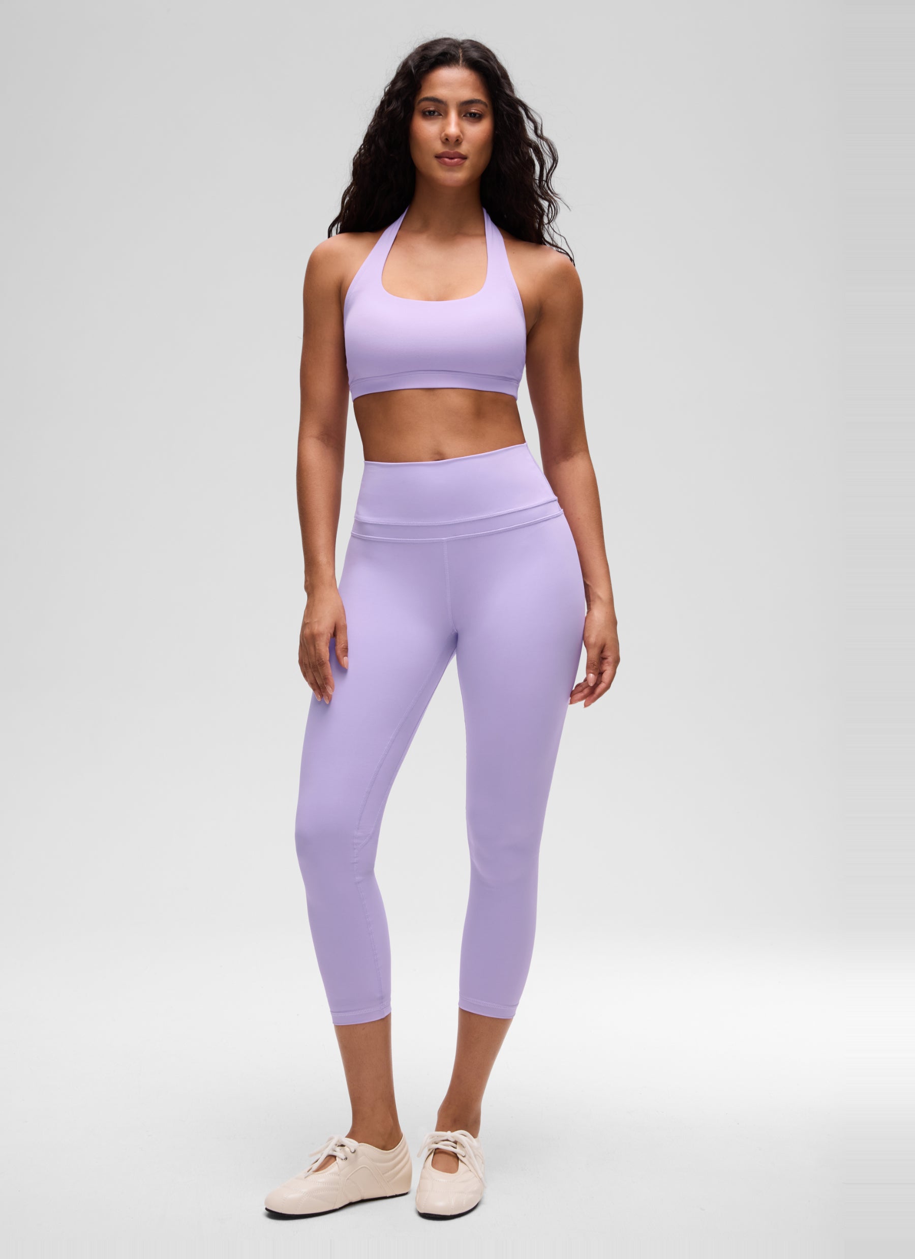 CRZ YOGA Womens Yoga Scoop Neck Padded Open Back Sports Bras Lavender Frost @model_info:Q1