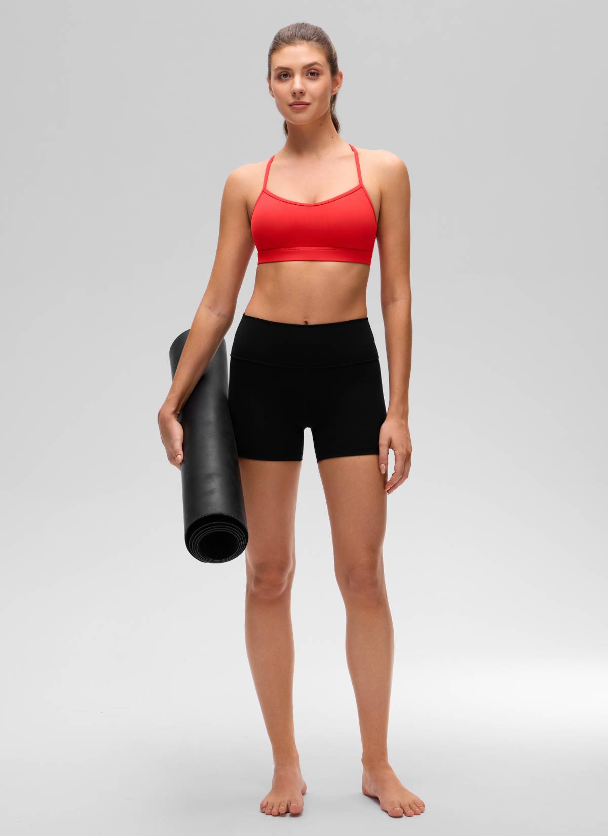 حمالة صدر رياضية يوغا Butterluxe برقبة على شكل حرف U وتصميم متقاطع من الخلف للنساء من CRZ YOGA باللون الأحمر الداكن