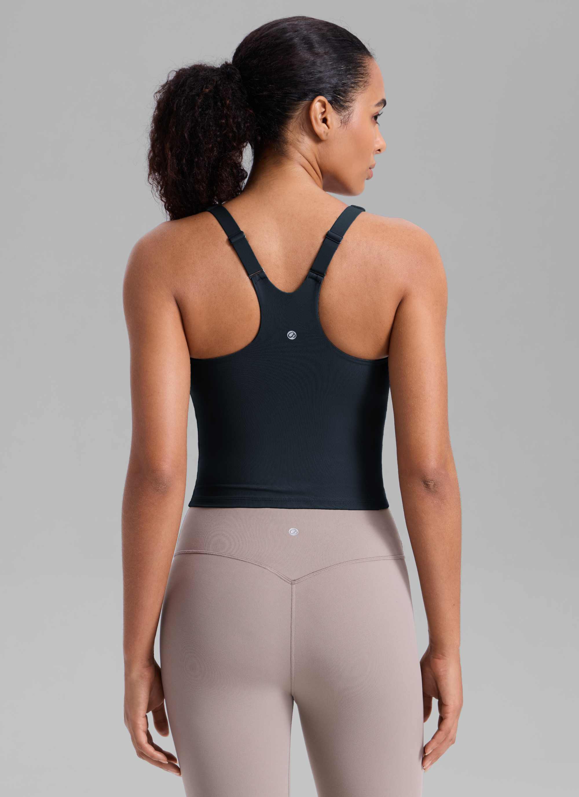 توب Butterlift للتمارين برقبة على شكل V وظهر ريسر وحمالة صدر مدمجة نسائي من CRZ YOGA بلون كحلي داكن