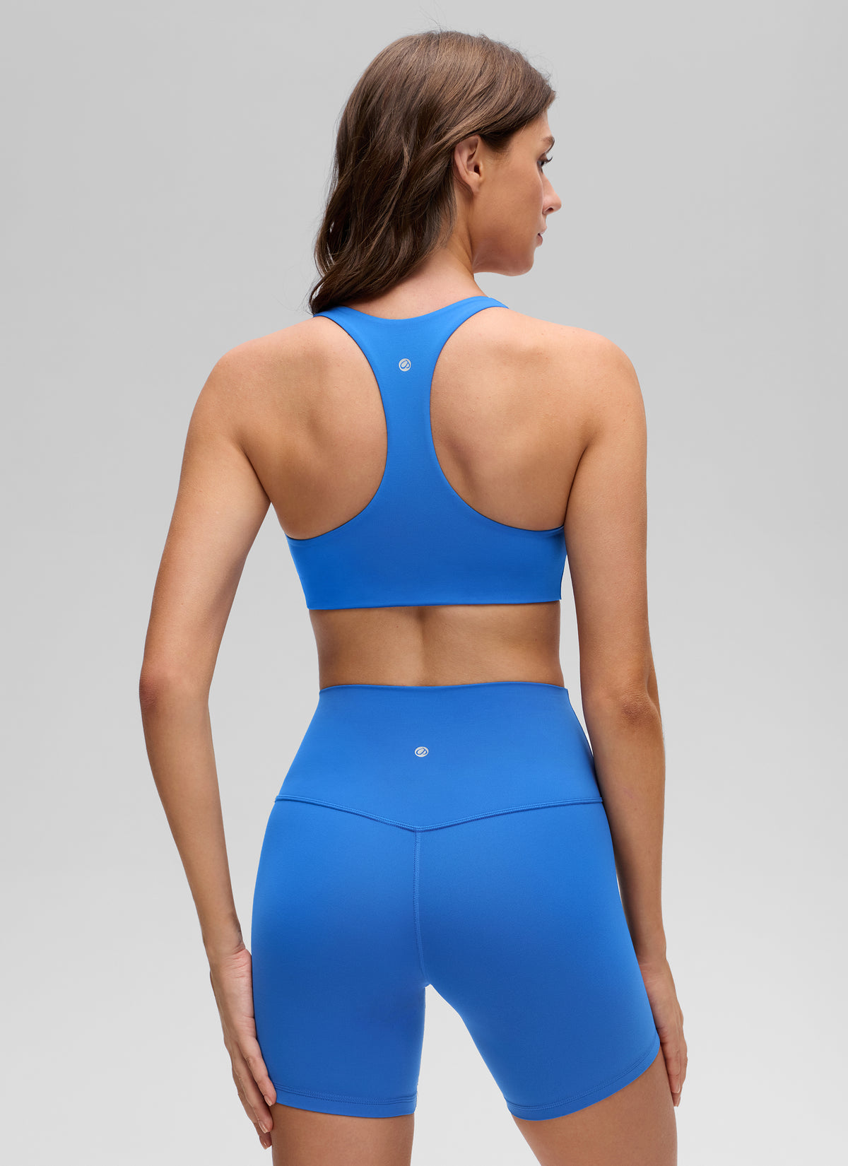 CRZ YOGA Women's Butterluxe Yoga V Neck RacerBack Build in Sports Bra Sparkle Blue @model_info:Gelya