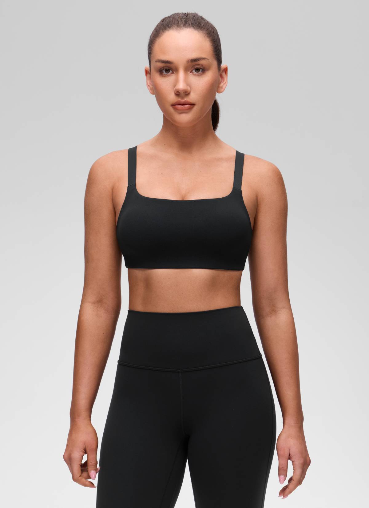 حمالة صدر رياضية بفتحة رقبة على شكل حرف U وظهر مربع لليوغا Butterluxe للنساء من CRZ YOGA لون أسود