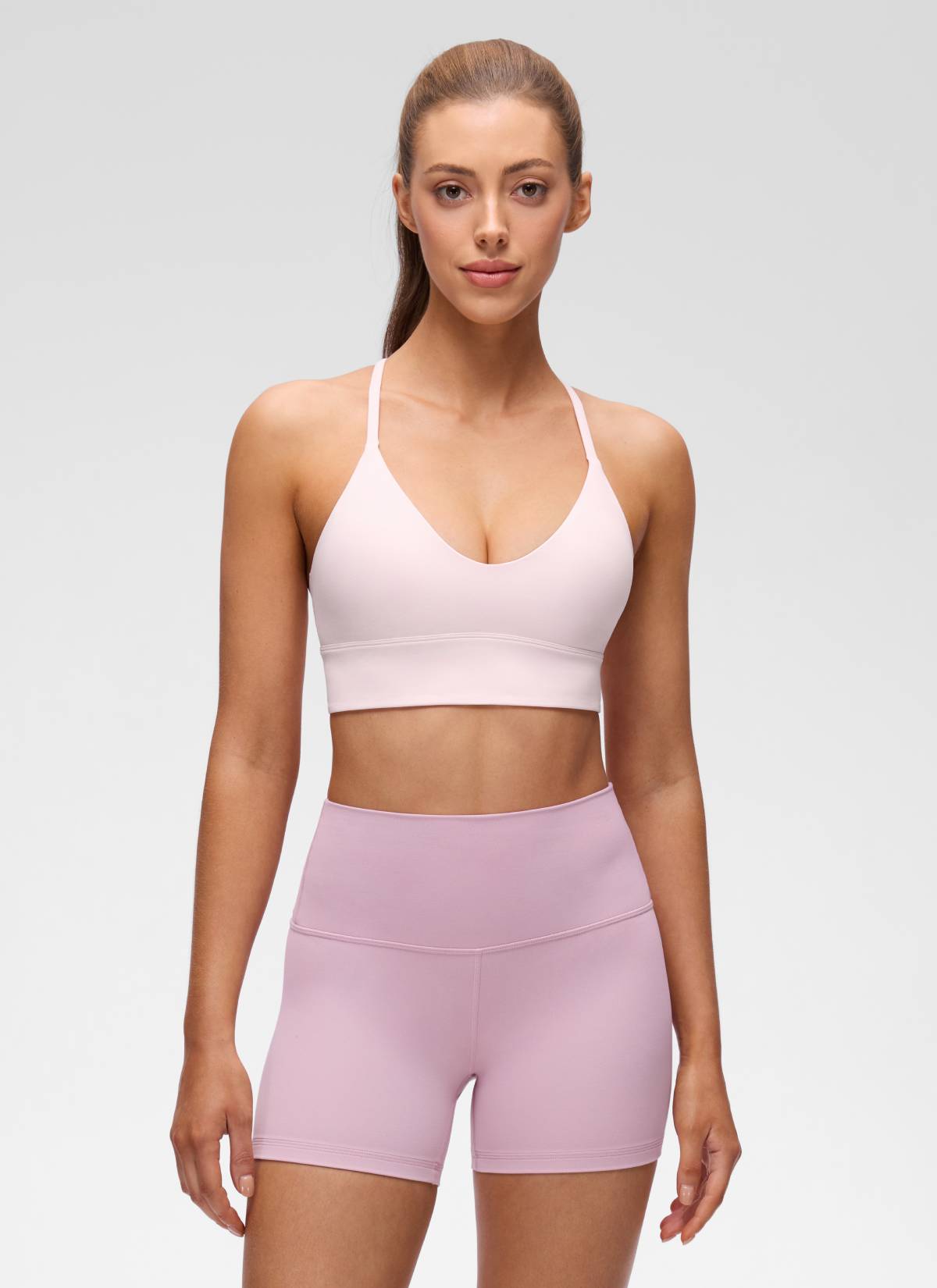 حمالة صدر رياضية طويلة للنساء من CRZ YOGA، Butterluxe ، برقبة على شكل V وظهر متقاطع، باللون الوردي الفراولة