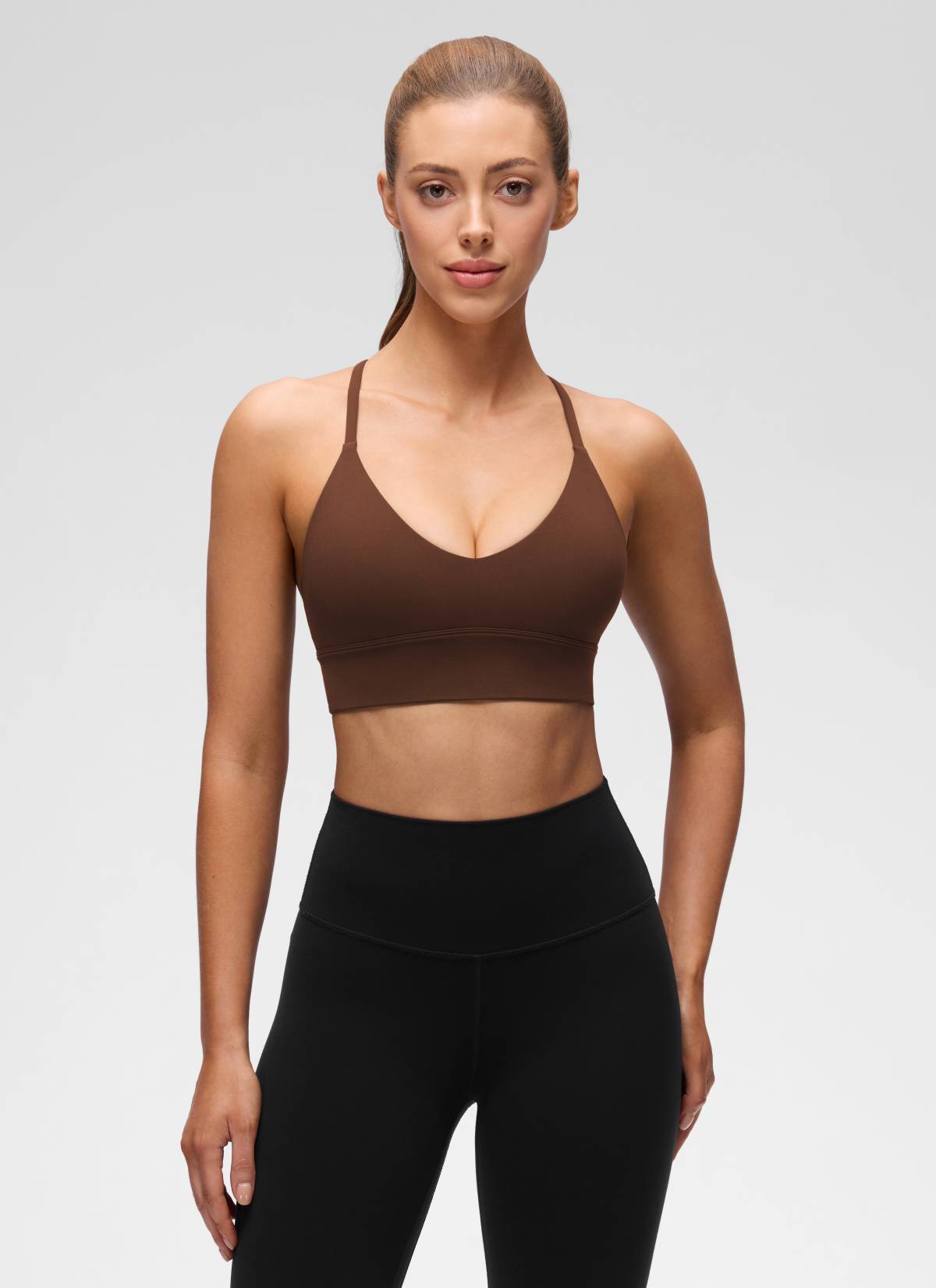 حمالة صدر رياضية طويلة للنساء من CRZ YOGA، Butterluxe ، برقبة على شكل V وظهر متقاطع، باللون البني اللافا