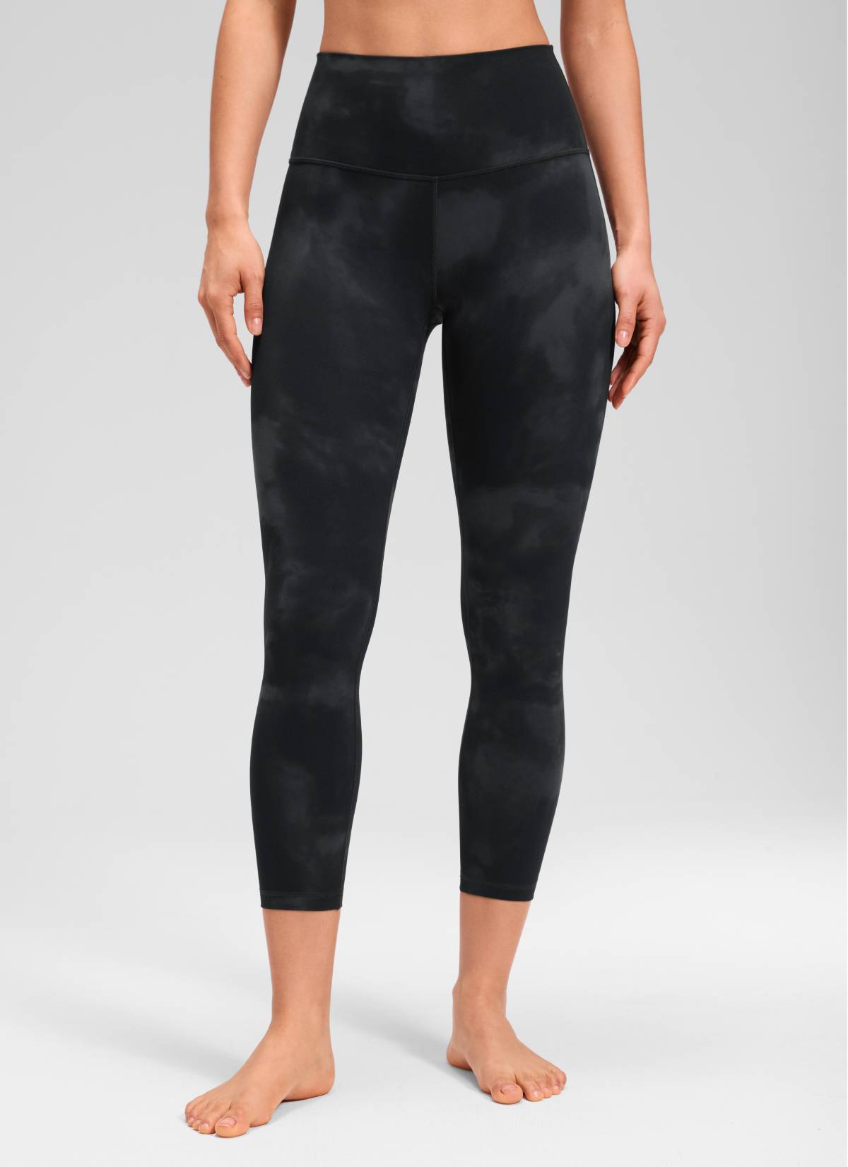CRZ YOGA - بنطال يوغا نسائي فضفاض بخصر مرتفع من طراز « Butterluxe » بطول 23 بوصة، أسود مزين بأزهار بتقنية «Tie Dye»