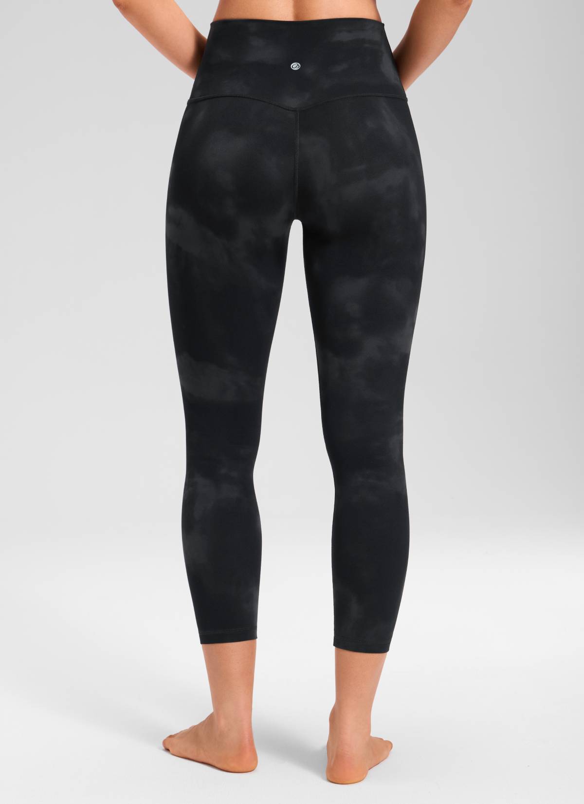 CRZ YOGA - بنطال يوغا نسائي فضفاض بخصر مرتفع من طراز « Butterluxe » بطول 23 بوصة، أسود مزين بأزهار بتقنية «Tie Dye»