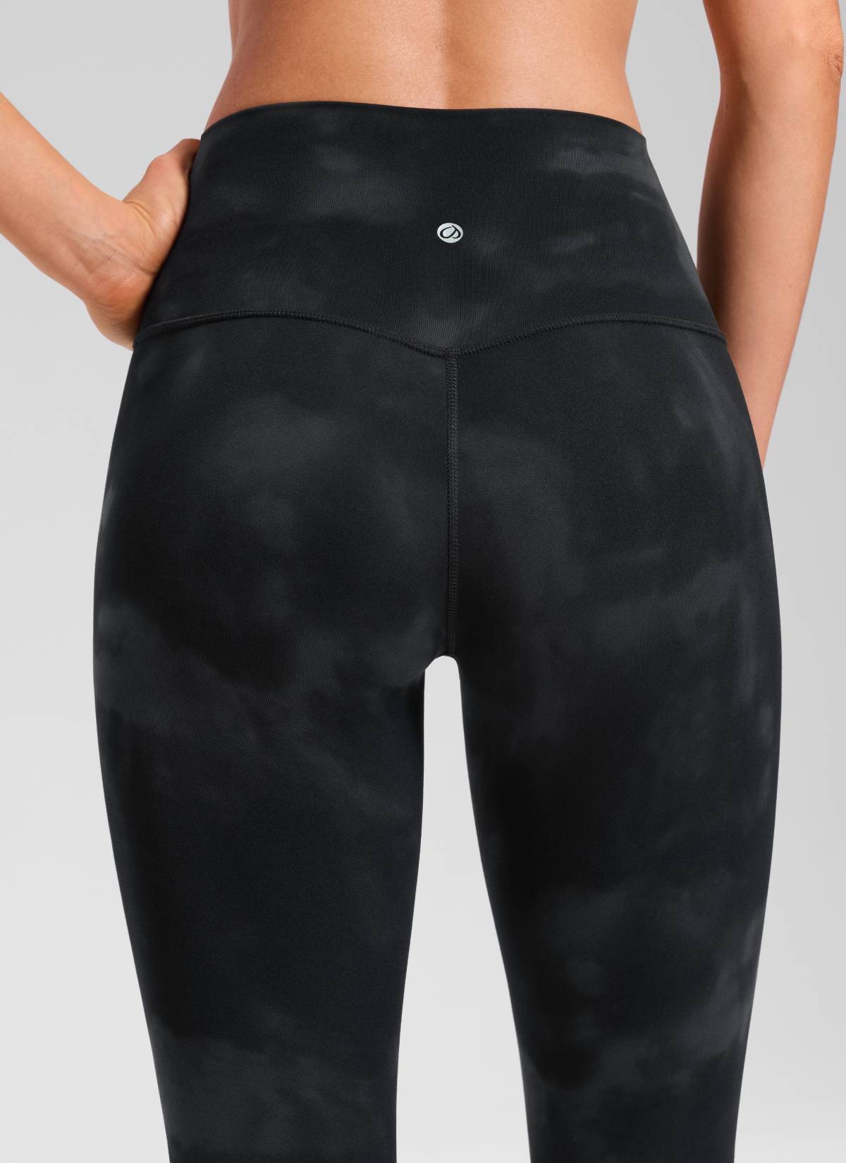 CRZ YOGA - بنطال يوغا نسائي فضفاض بخصر مرتفع من طراز « Butterluxe » بطول 23 بوصة، أسود مزين بأزهار بتقنية «Tie Dye»