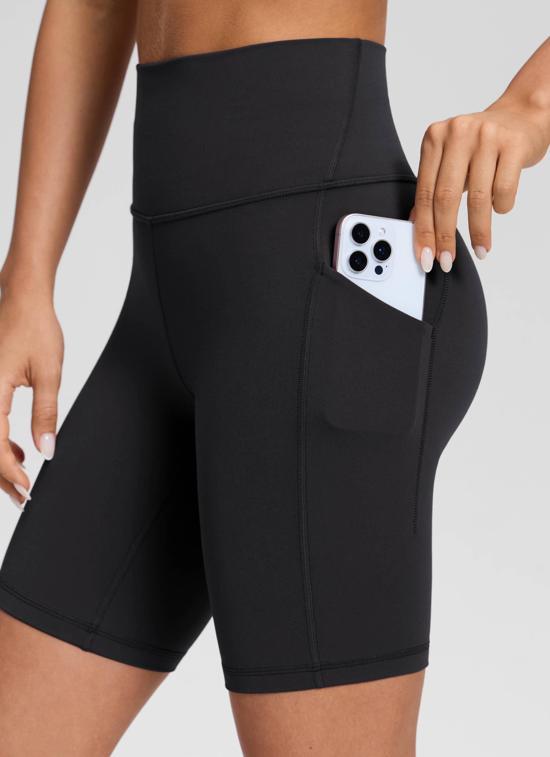 شورت يوغا نسائي من CRZ YOGA بخصر مرتفع وتصميم بايكر Butterluxe بطول 8 بوصات، أسود