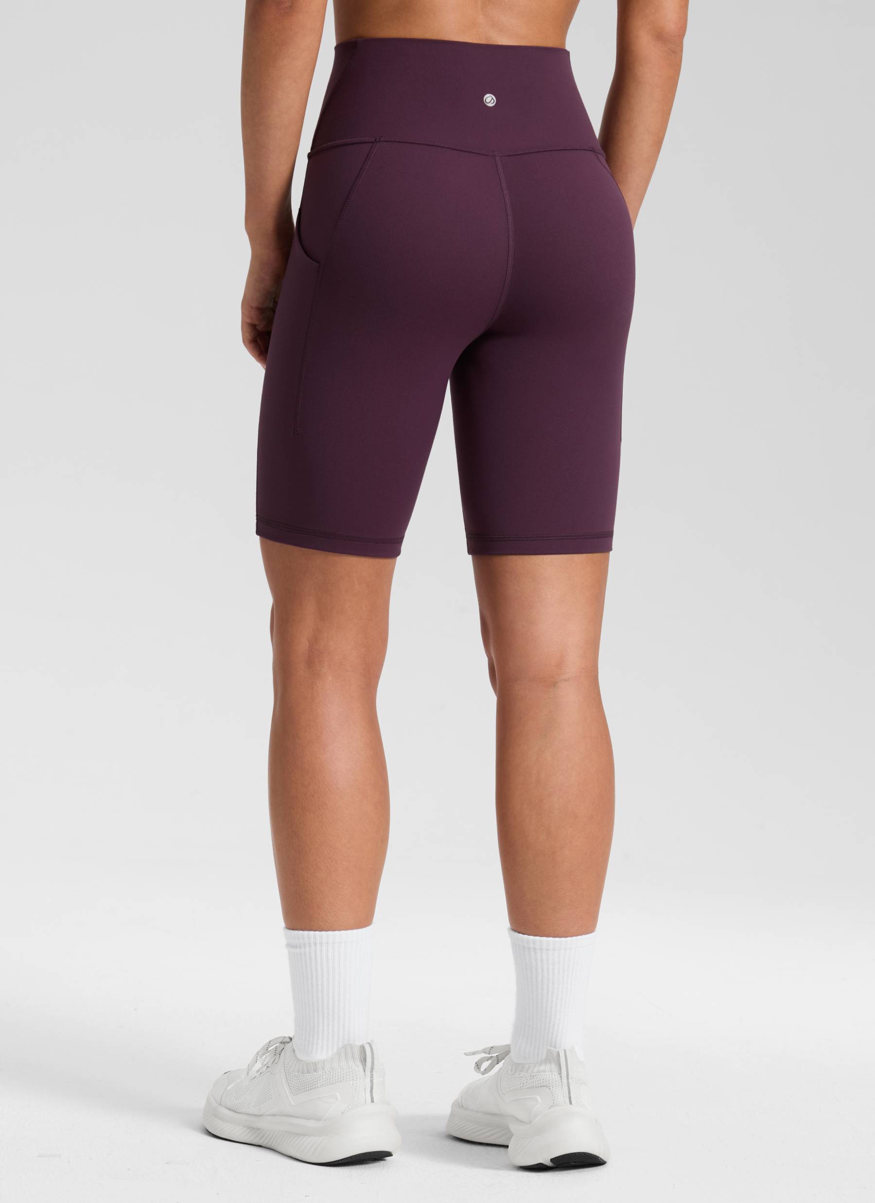شورت يوغا نسائي من CRZ YOGA بخصر مرتفع وتصميم بايكر Butterluxe بطول 8 بوصات، لون أرجواني غامق