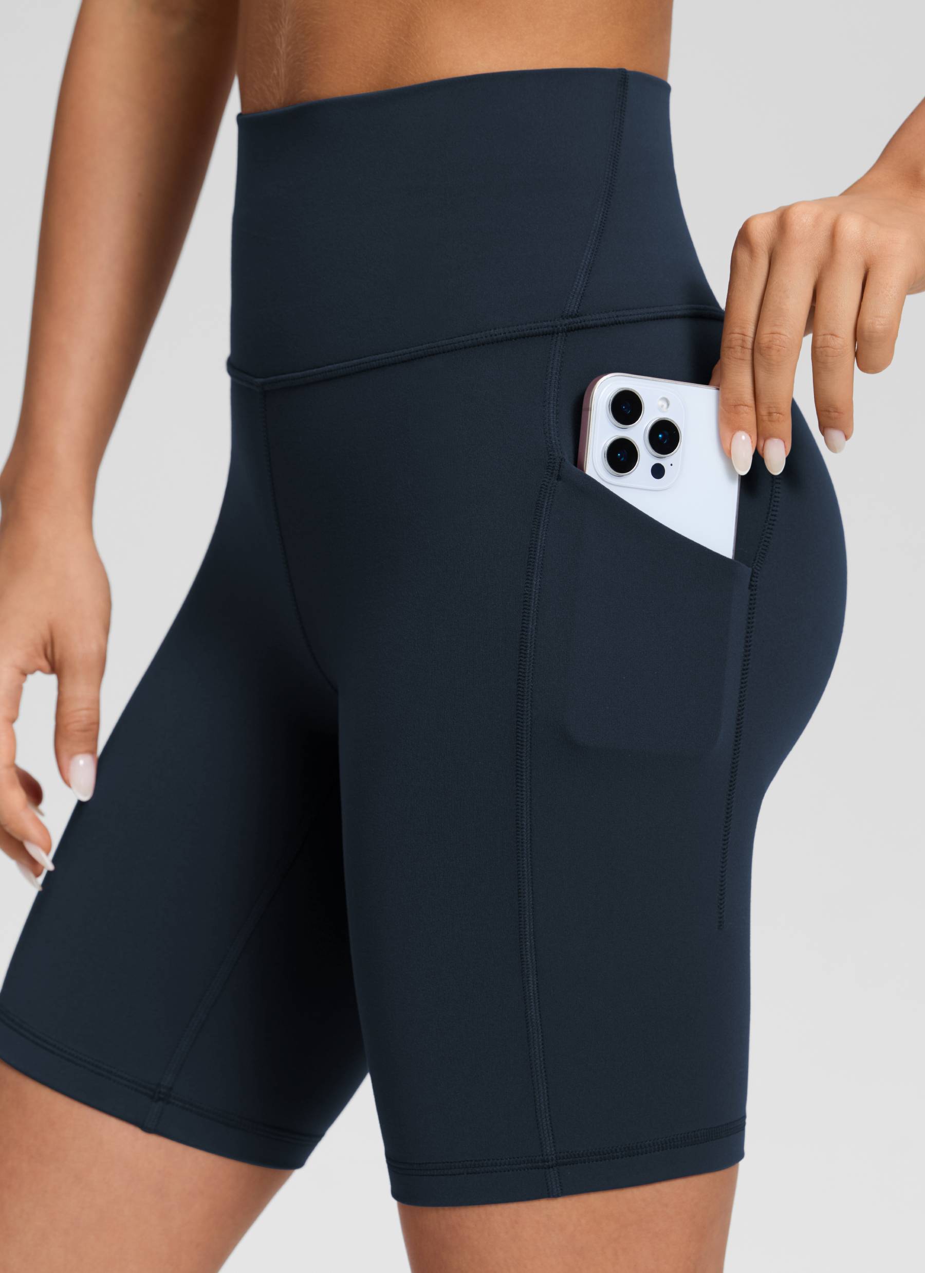 شورت يوغا نسائي من CRZ YOGA بخصر مرتفع وتصميم بايكر Butterluxe بطول 8 بوصات، لون أزرق داكن أصلي