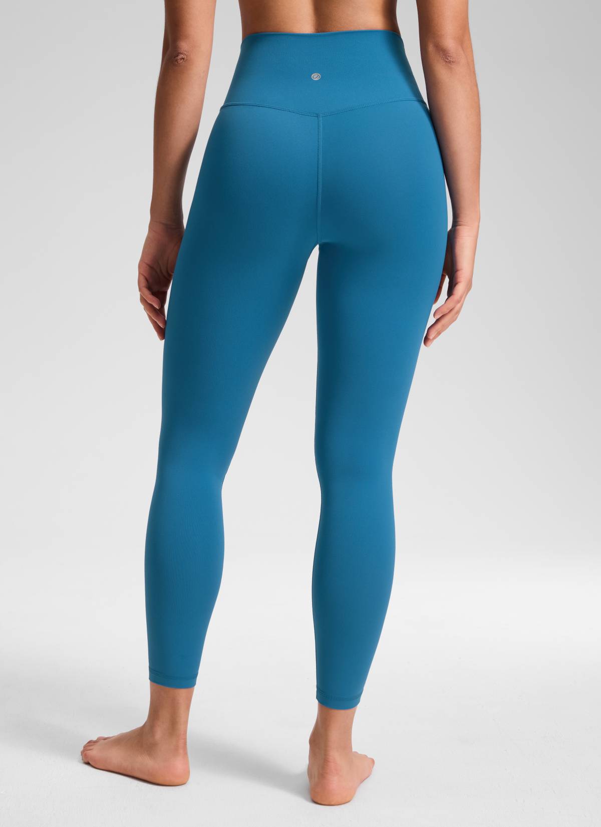 بنطلون ليقنز يوغا نسائي بخصر مرتفع وتصميم متقاطع على شكل حرف V من CRZ YOGA بطول 64 سم، لون أزرق سوبر سونيك