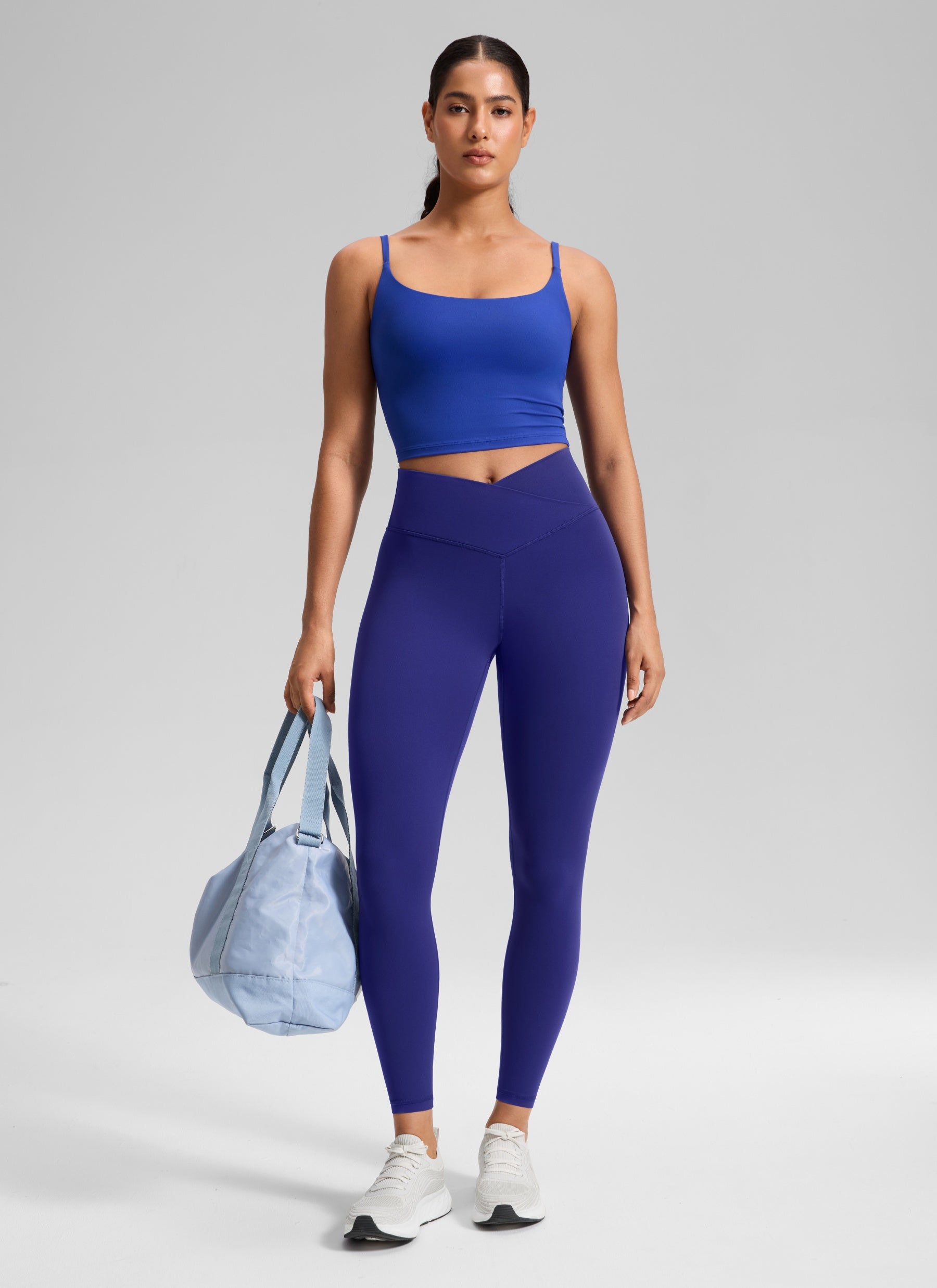 بنطلون ليقنز يوغا نسائي بخصر مرتفع وتصميم متقاطع على شكل حرف V من CRZ YOGA بطول 64 سم، لون أزرق لاركسبور