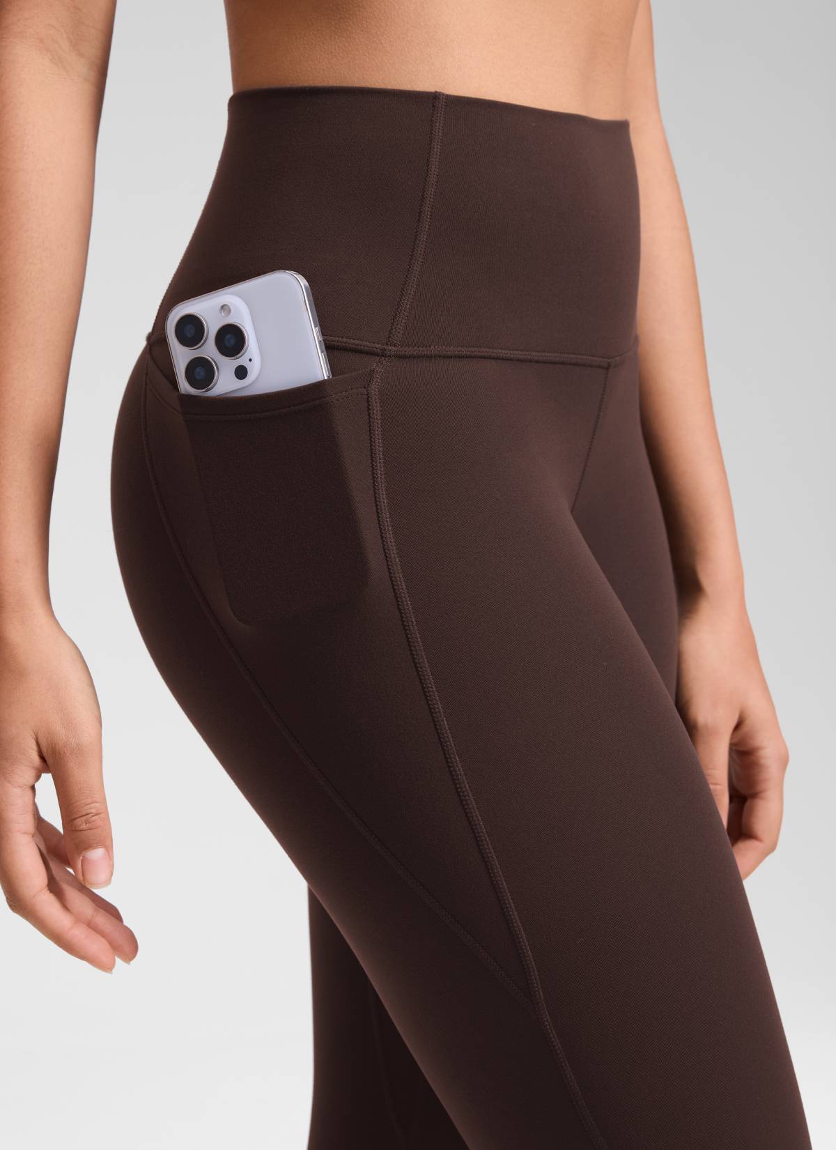CRZ YOGA - Butterluxe نسائي لليوغا بخصر مرتفع Butterluxe قماش Butterluxe مزود بجيوب، بطول 21 بوصة، بلون بني «Hot Fudge»
