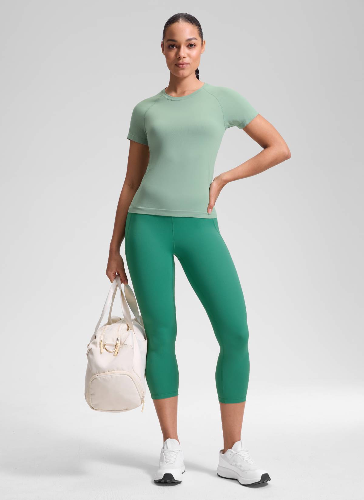 CRZ YOGA - Butterluxe نسائي لليوغا بخصر مرتفع من قماش Butterluxe مع جيوب، طول 21 بوصة، لون أخضر «كاسكاديا»