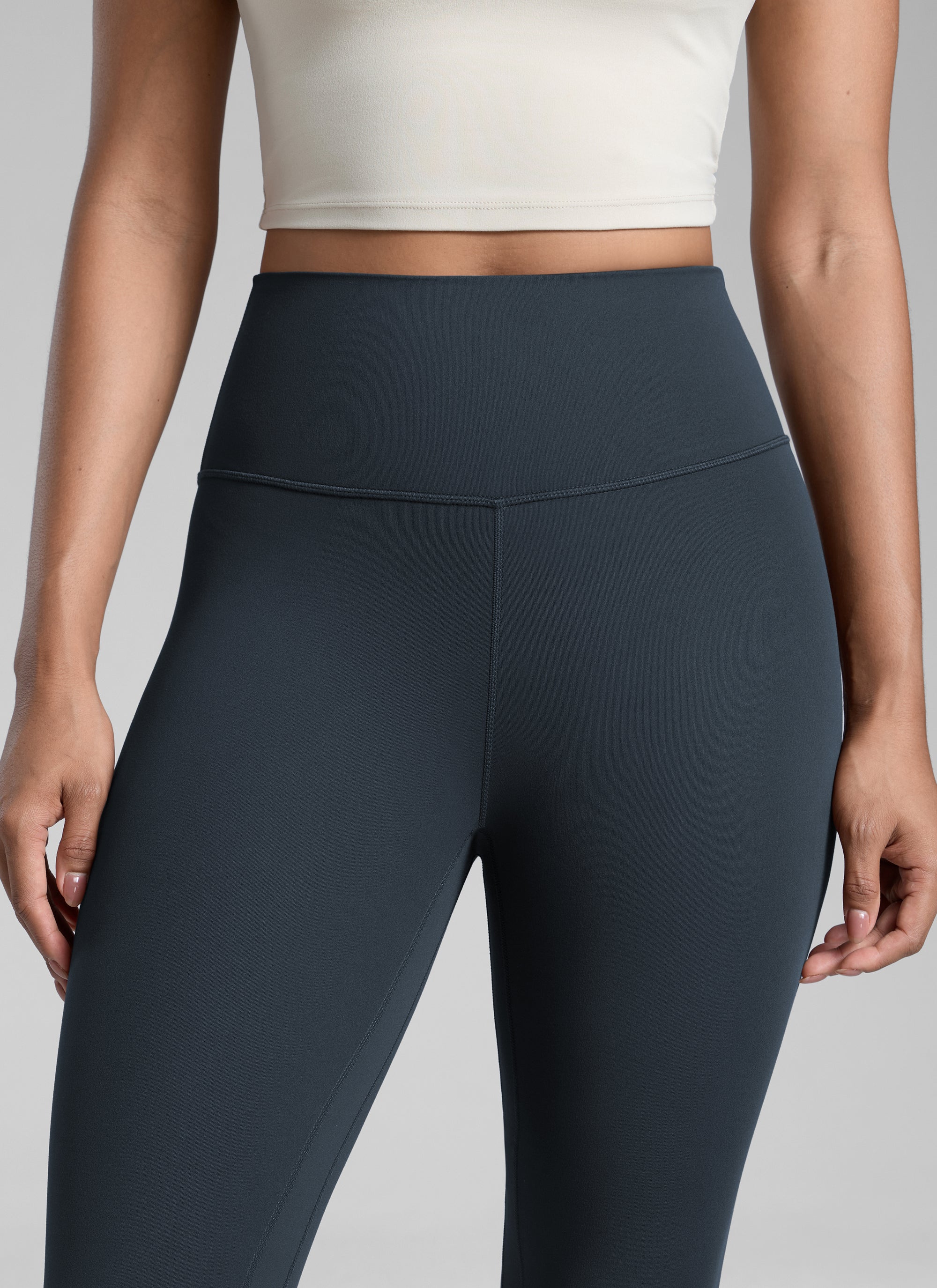 ليقنز يوغا Butterlift نسائي للتمارين من CRZ YOGA، بخصر عالٍ، 64 سم، كحلي داكن
