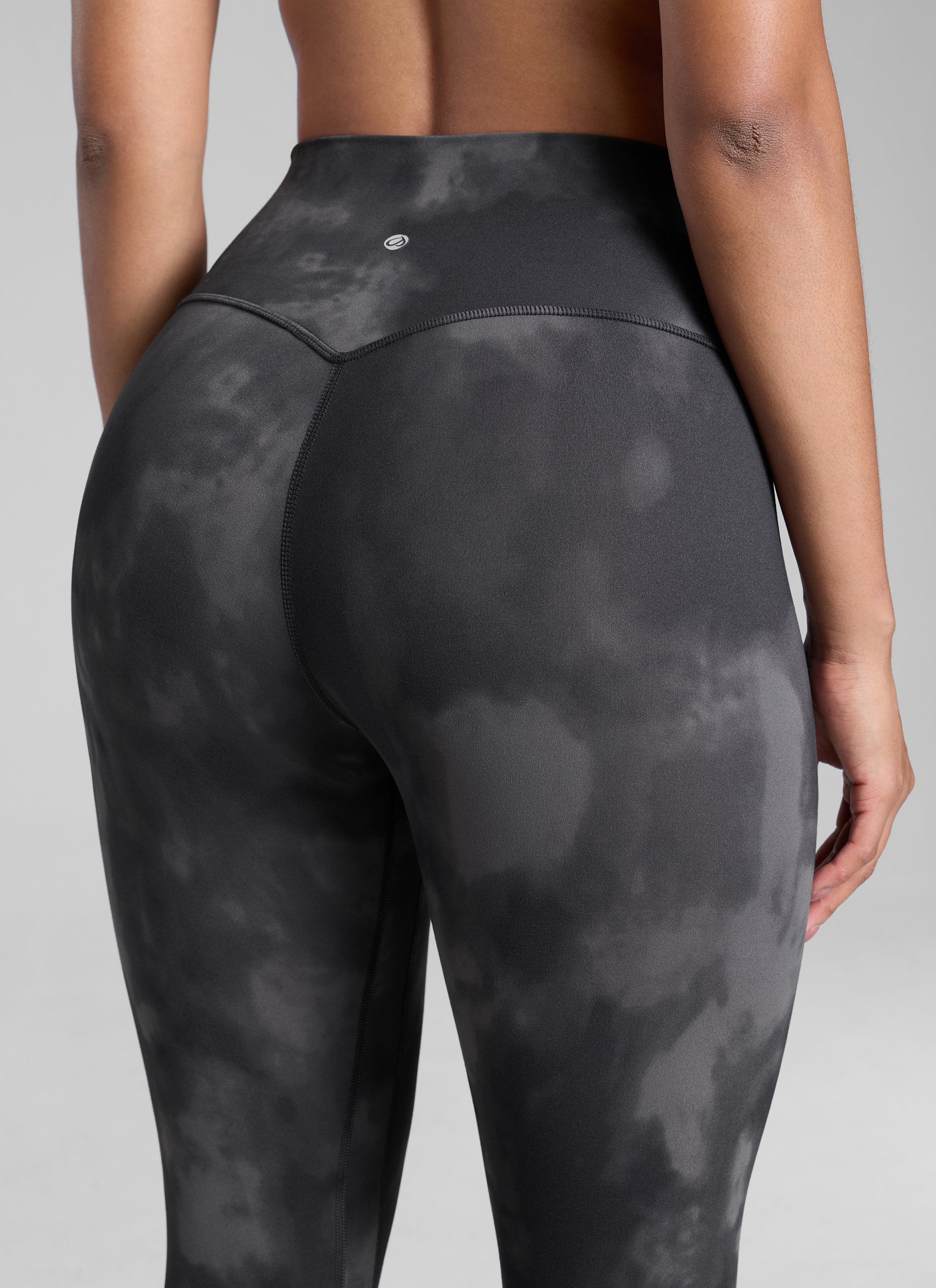 CRZ YOGA Women's Workout High Rise Butterlift Yoga Leggings 25'' Grey Tie Dye Flowers