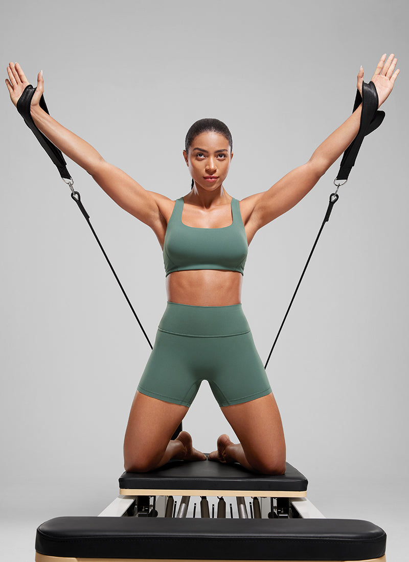شورت CRZ YOGA نسائي Butterlift رياضي للتمارين وركوب الدراجات بتصميم رفع المؤخرة - أخضر غابة داكن