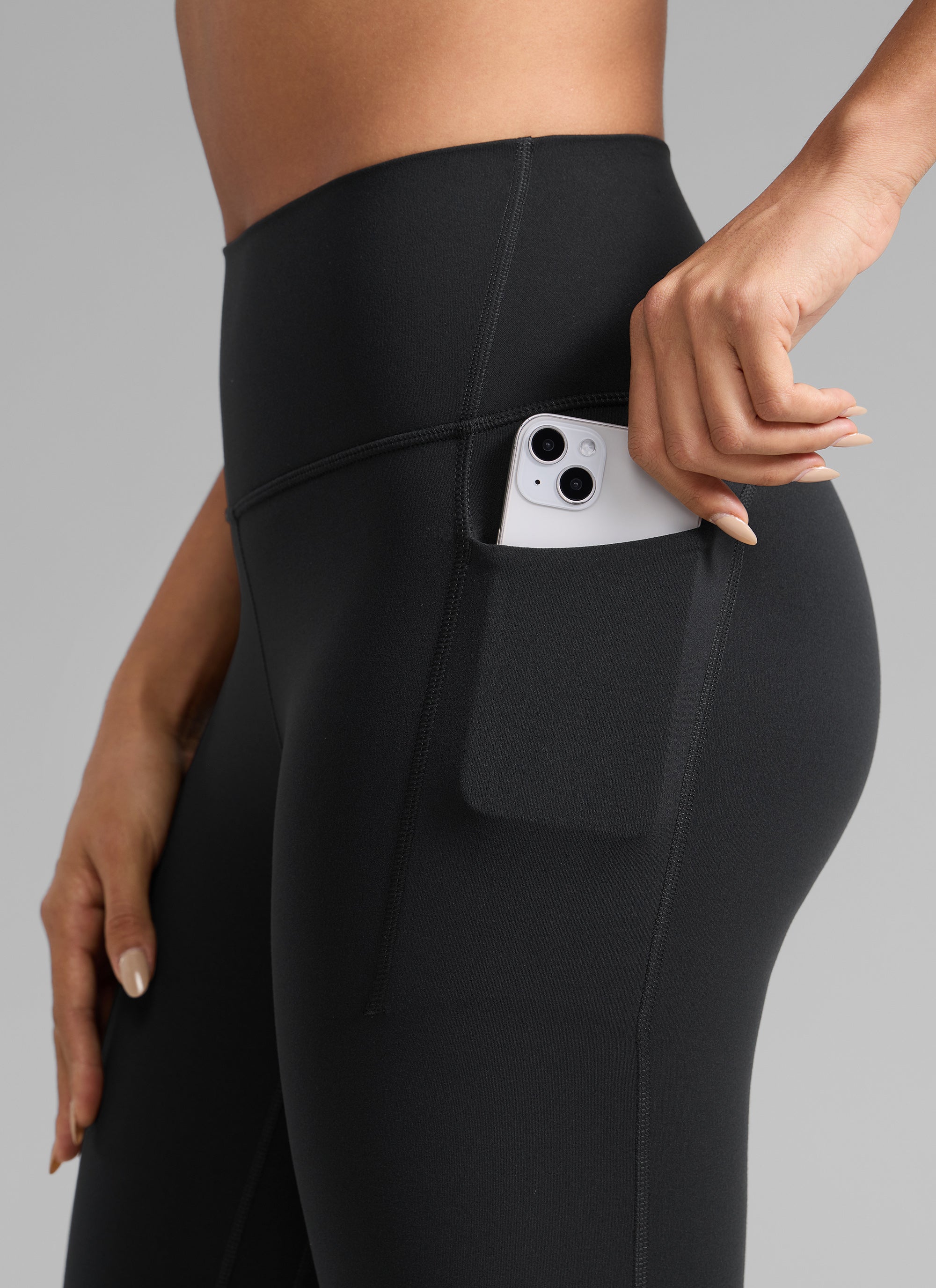ليقنز Butterlift للتمارين بخصر عالٍ وجيوب نسائي من CRZ YOGA بطول 64 سم بلون أسود