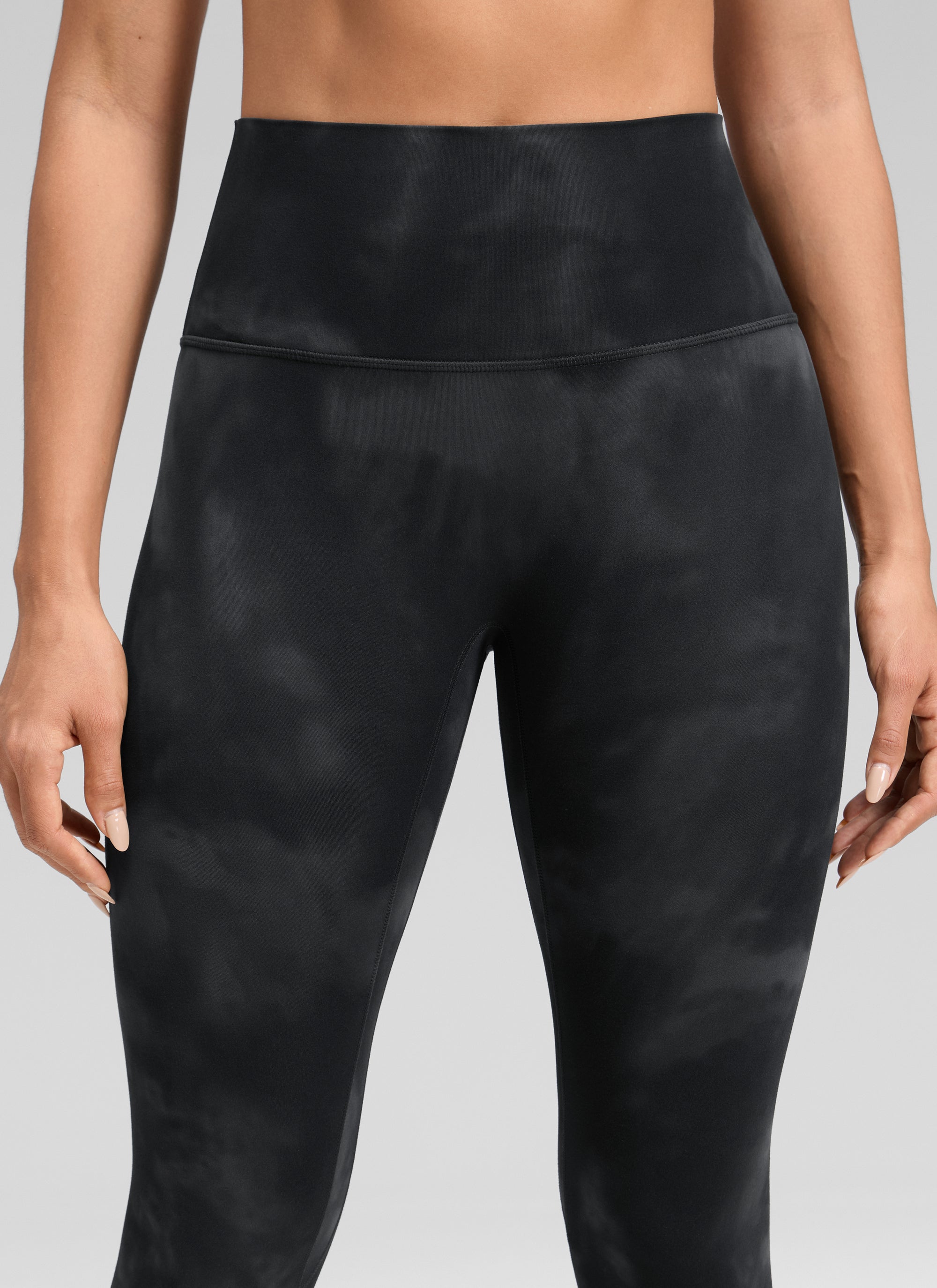 CRZ YOGA Women's Butterluxe Yoga High Rise No Front Seam Legging 25'' Black Tie Dye Flowers