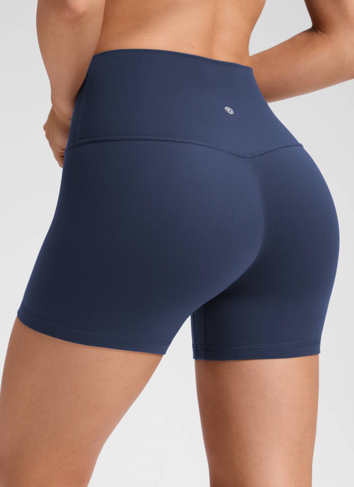 شورت Butterluxe نسائي من CRZ YOGA Butterluxe ، بخصر مرتفع وبدون خياطة أمامية، بطول 4 بوصات، لون أزرق نادي