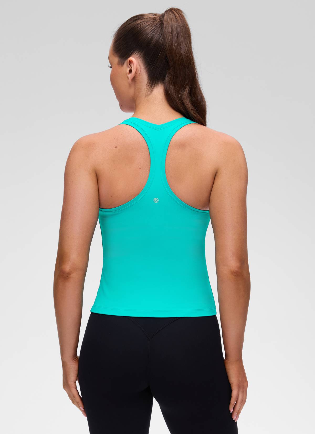توب CRZ YOGA نسائي لليوجا، Butterluxe بياقة مستديرة وظهر ريسر باك، بقصة ضيقة، أزرق مخضر استوائي