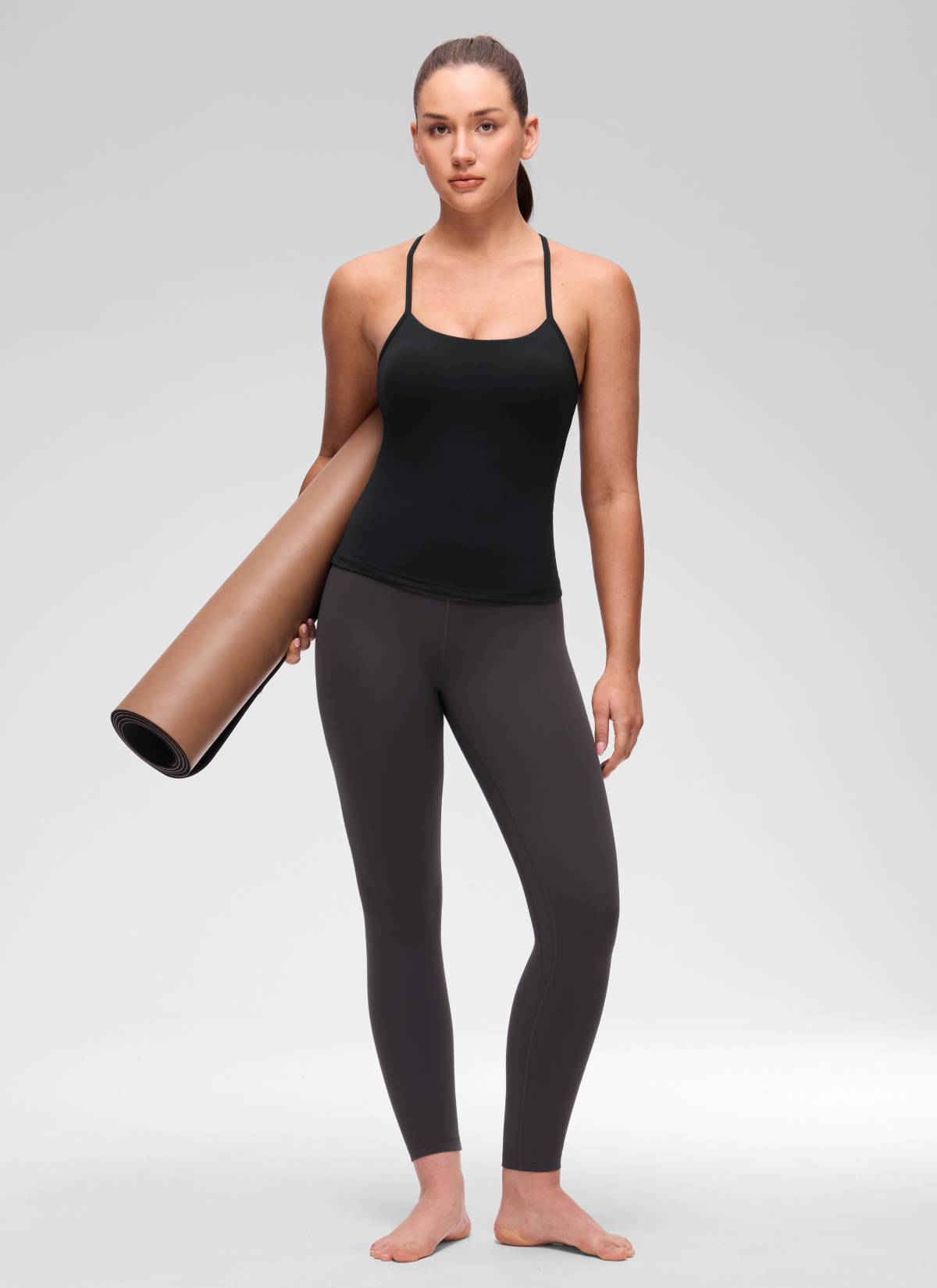 CRZ YOGA - قميص يوغا نسائي بقصّة ضيقة ( Butterluxe ) مزود بحمالة صدر مدمجة وفتحة ظهر على شكل Y، أسود