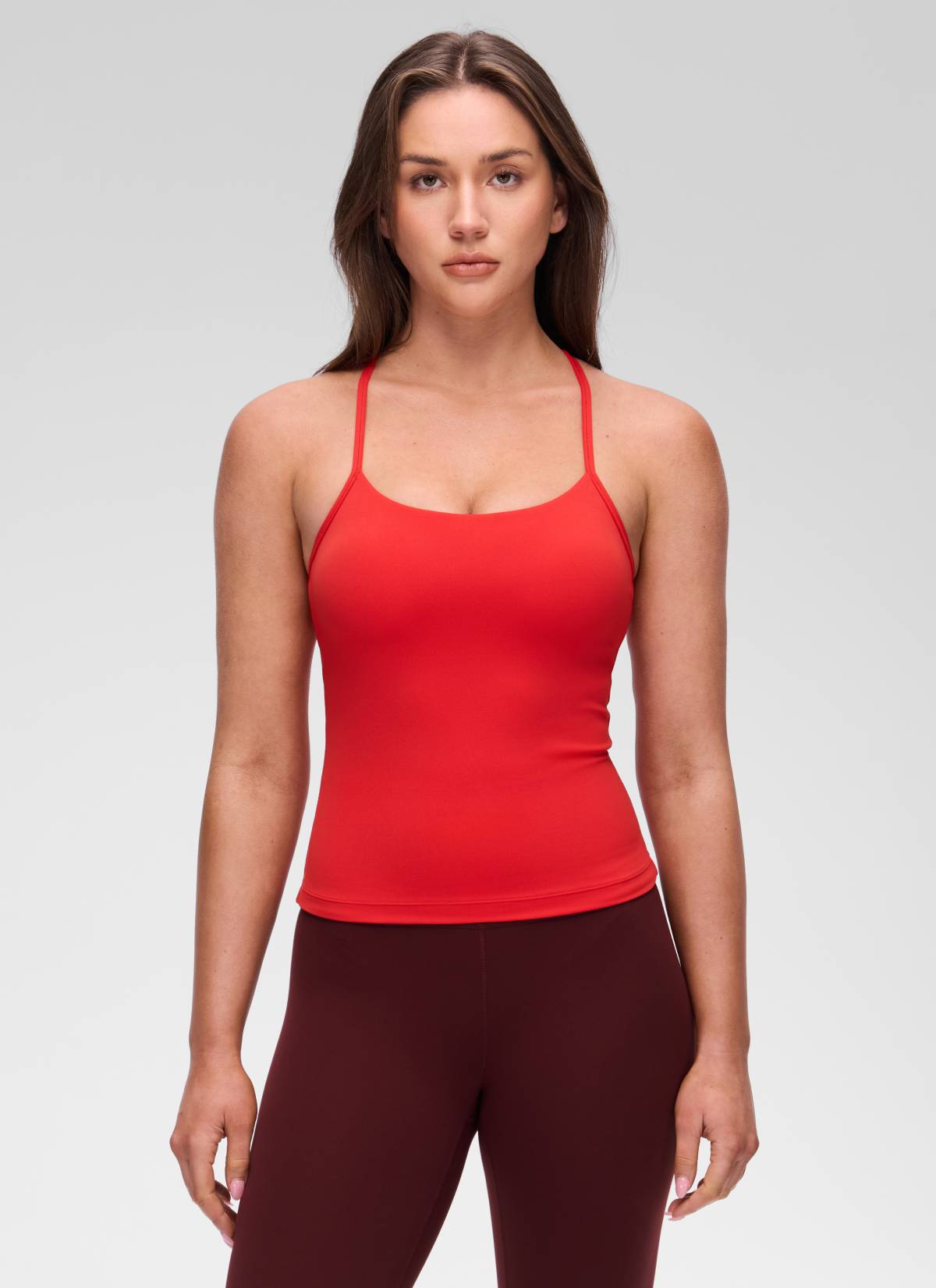 CRZ YOGA - قميص يوغا نسائي بقصّة ضيقة ( Butterluxe ) مزود بحمالة صدر مدمجة وفتحة ظهر على شكل Y، لون أحمر غامق