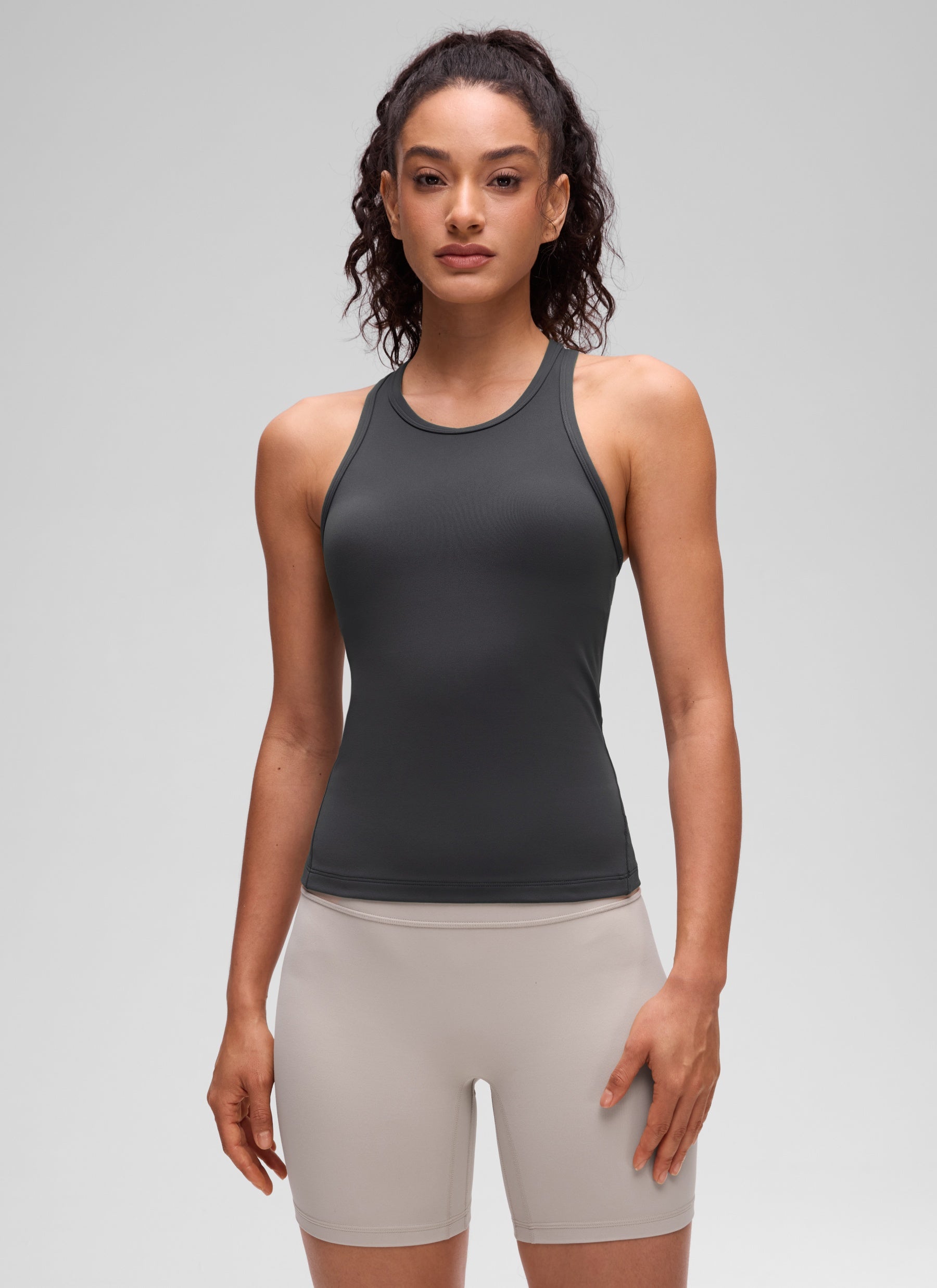 CRZ YOGA - قمصان يوغا نسائية ضيقة القصة - قميص بدون أكمام من طراز « Butterluxe » برقبة عالية بلون رمادي غامض