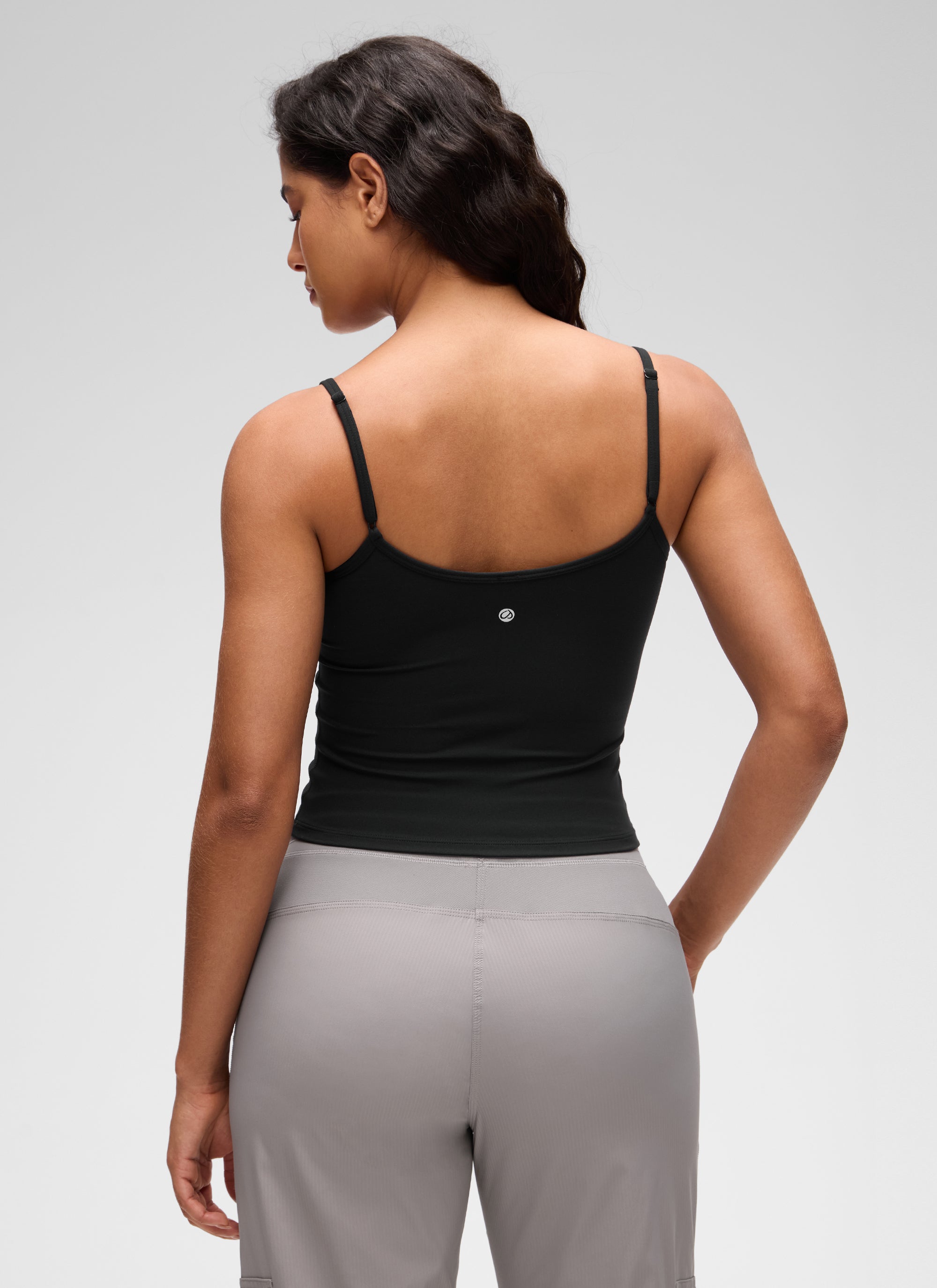 CRZ YOGA: Butterluxe نسائي Butterluxe بياقة مستديرة وفتحة ظهر على شكل حرف U، مزدوج البطانة، أسود