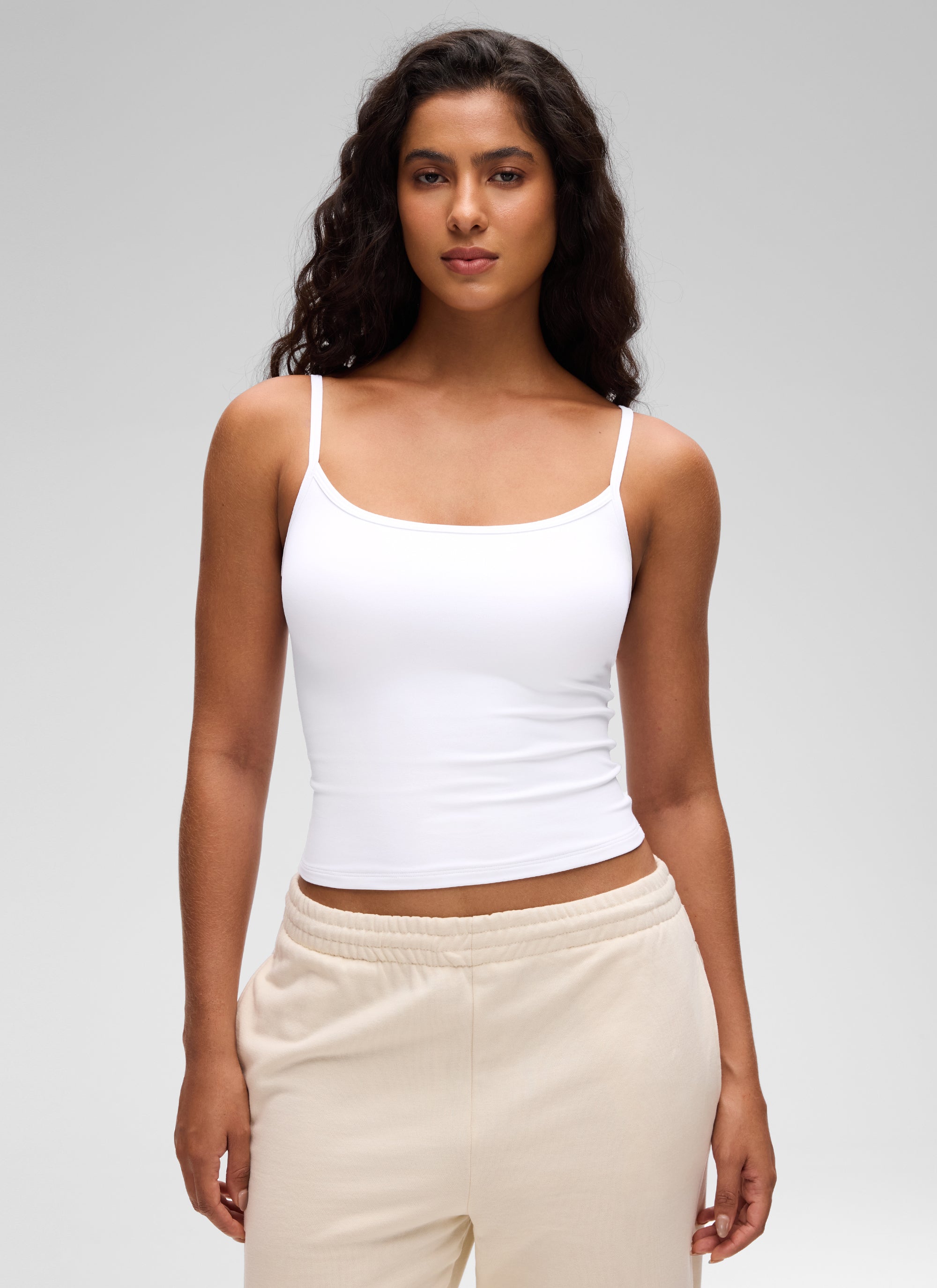 CRZ YOGA - Butterluxe نسائي Butterluxe بياقة مستديرة وفتحة ظهر على شكل حرف U وبطانة مزدوجة، أبيض