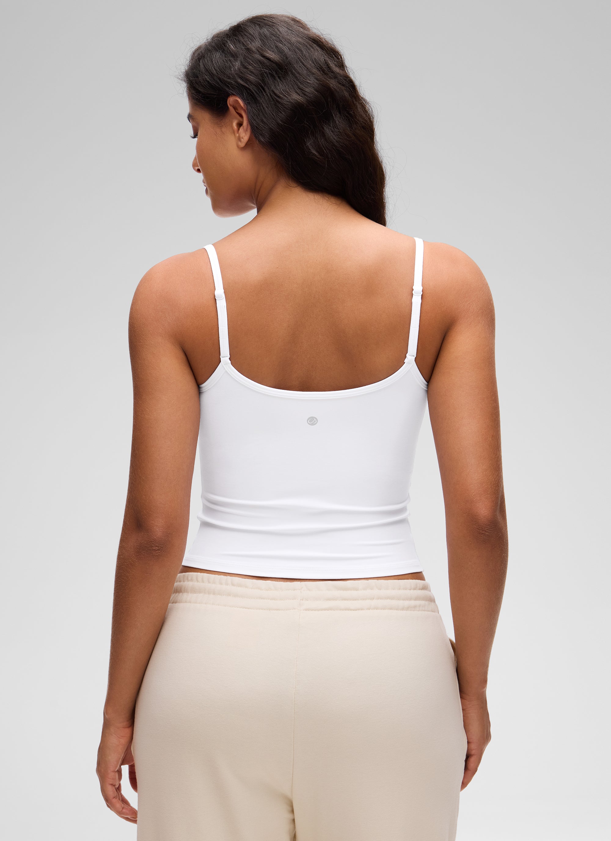 CRZ YOGA - Butterluxe نسائي Butterluxe بياقة مستديرة وفتحة ظهر على شكل حرف U وبطانة مزدوجة، أبيض