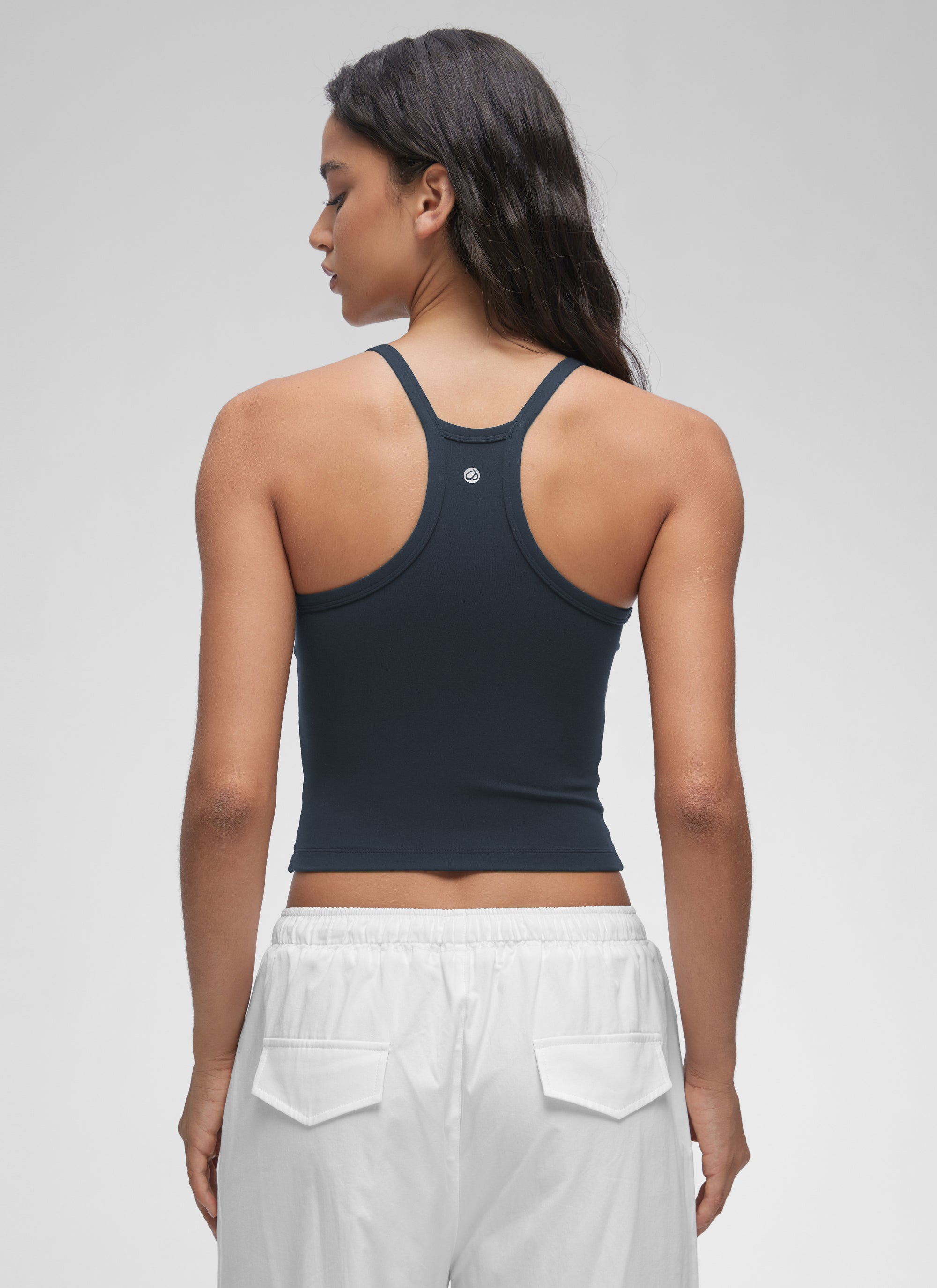 تانك توب نسائي CRZ YOGA Butterluxe ناعم مبطن مزدوج برقبة على شكل V وظهر متسابق كحلي غامق