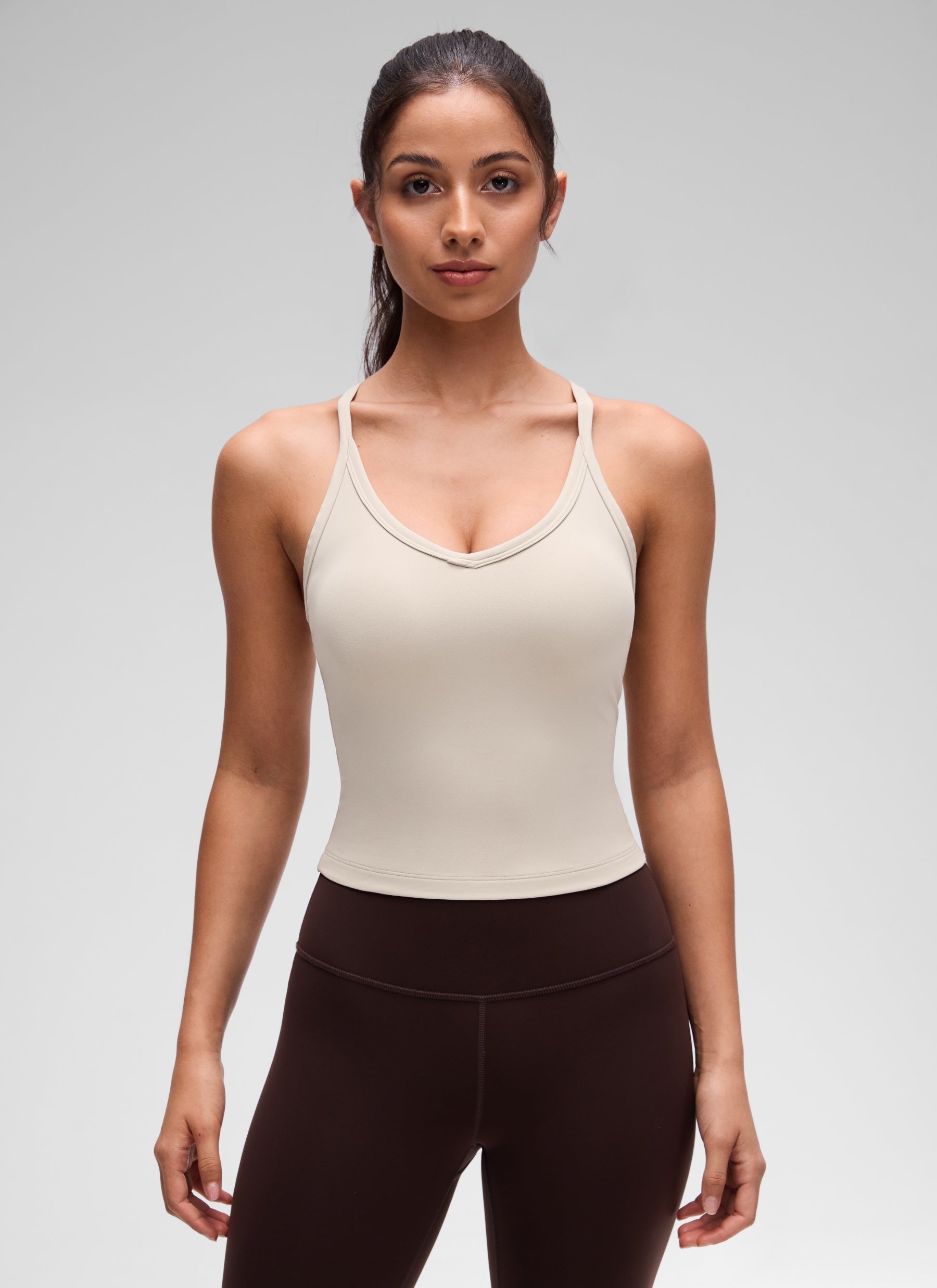 تانك توب نسائي CRZ YOGA Butterluxe ناعم مبطن مزدوج برقبة على شكل V وظهر متسابق تان موهافي
