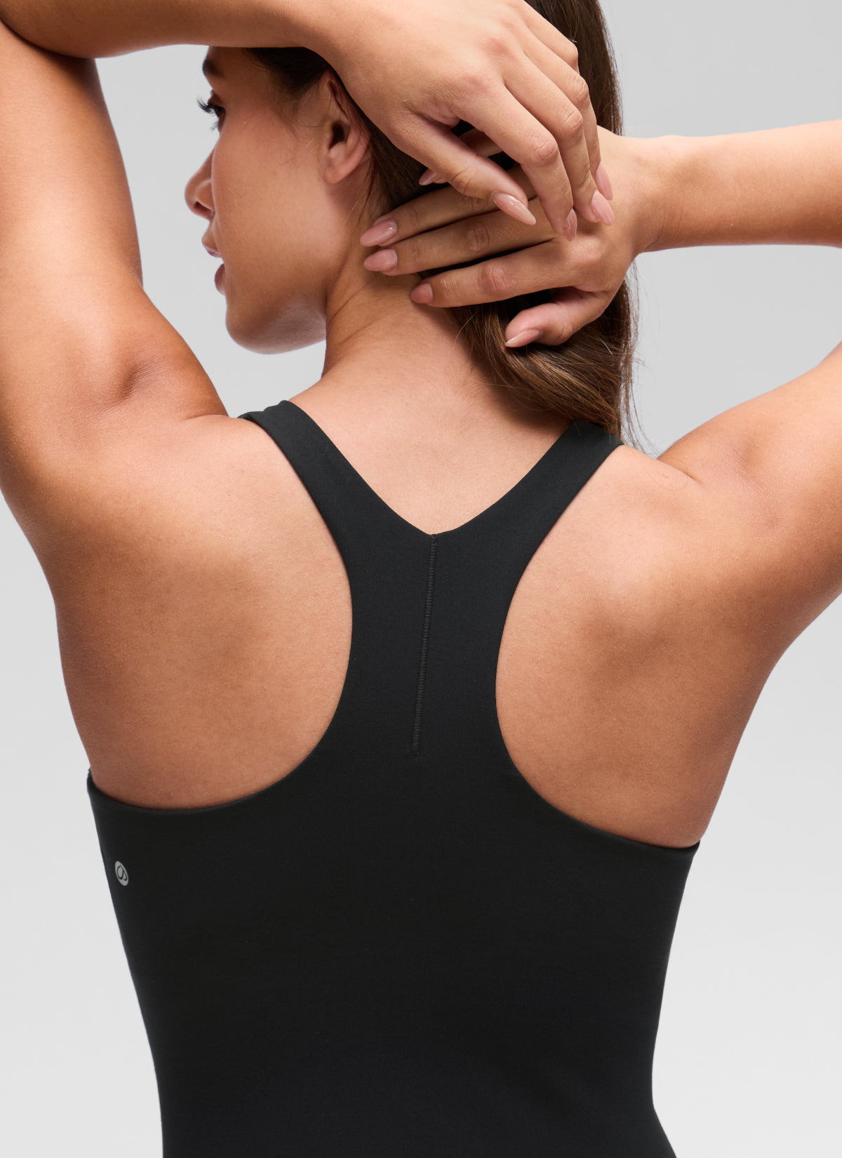 فستان قصير كاجوال بياقة عالية وتصميم ظهر سباق للنساء من CRZ YOGA، لون أسود