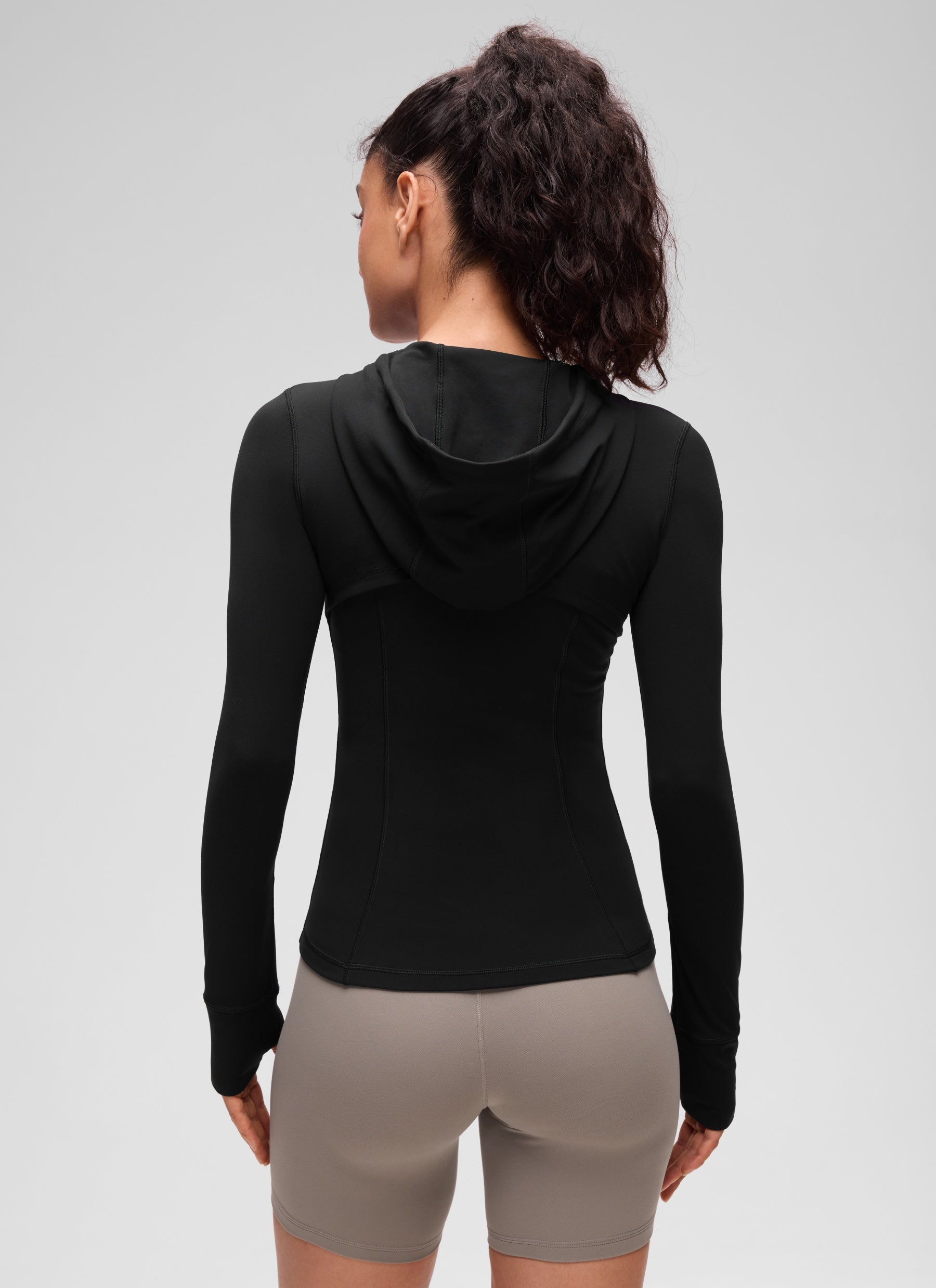 هوديز CRZ YOGA نسائي Butterluxe بقصة ضيقة وجيوب بسحاب كامل أسود