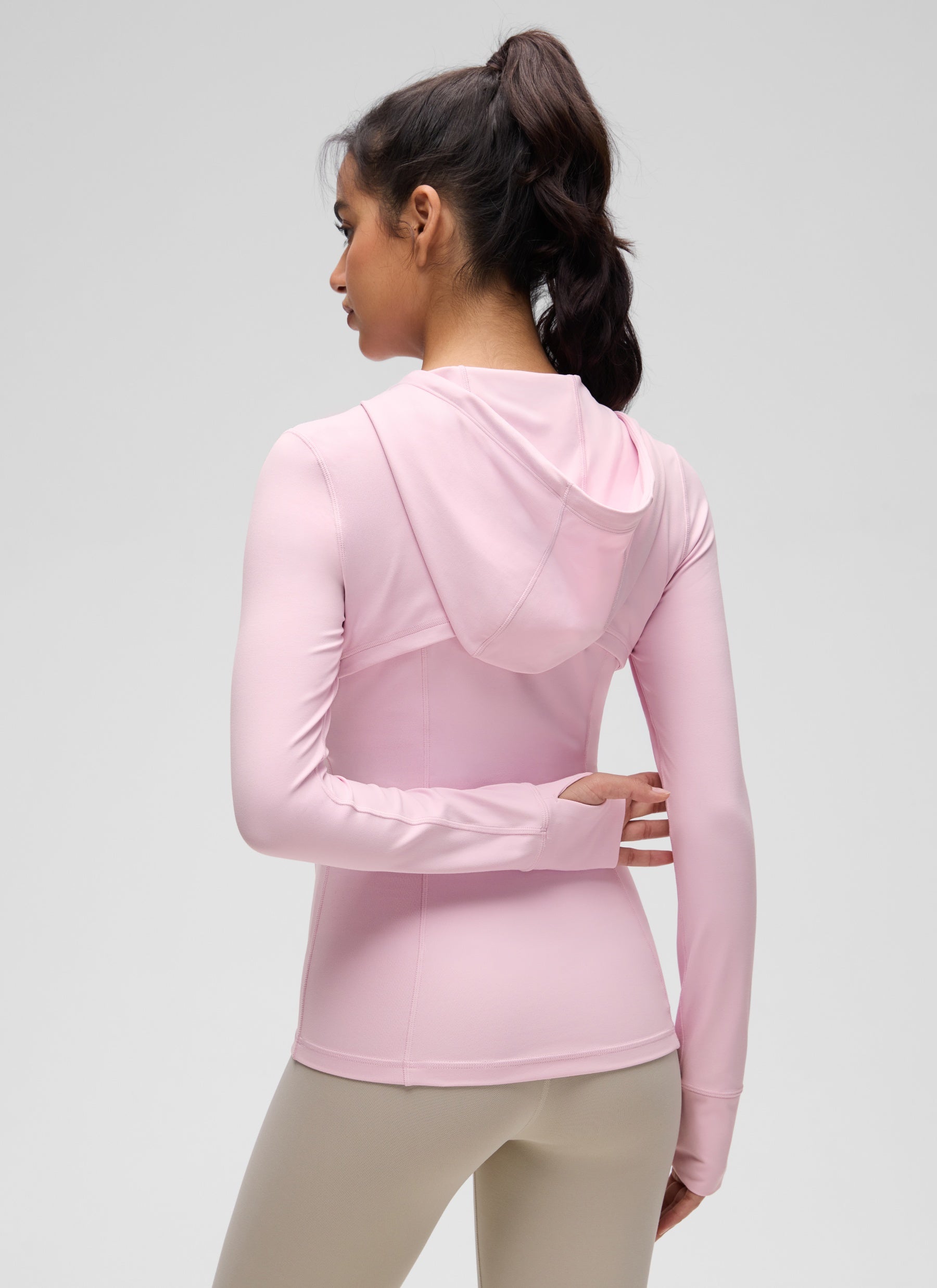 هوديز CRZ YOGA نسائي Butterluxe بقصة ضيقة وجيوب بسحاب كامل بلون الفاوانيا الوردي