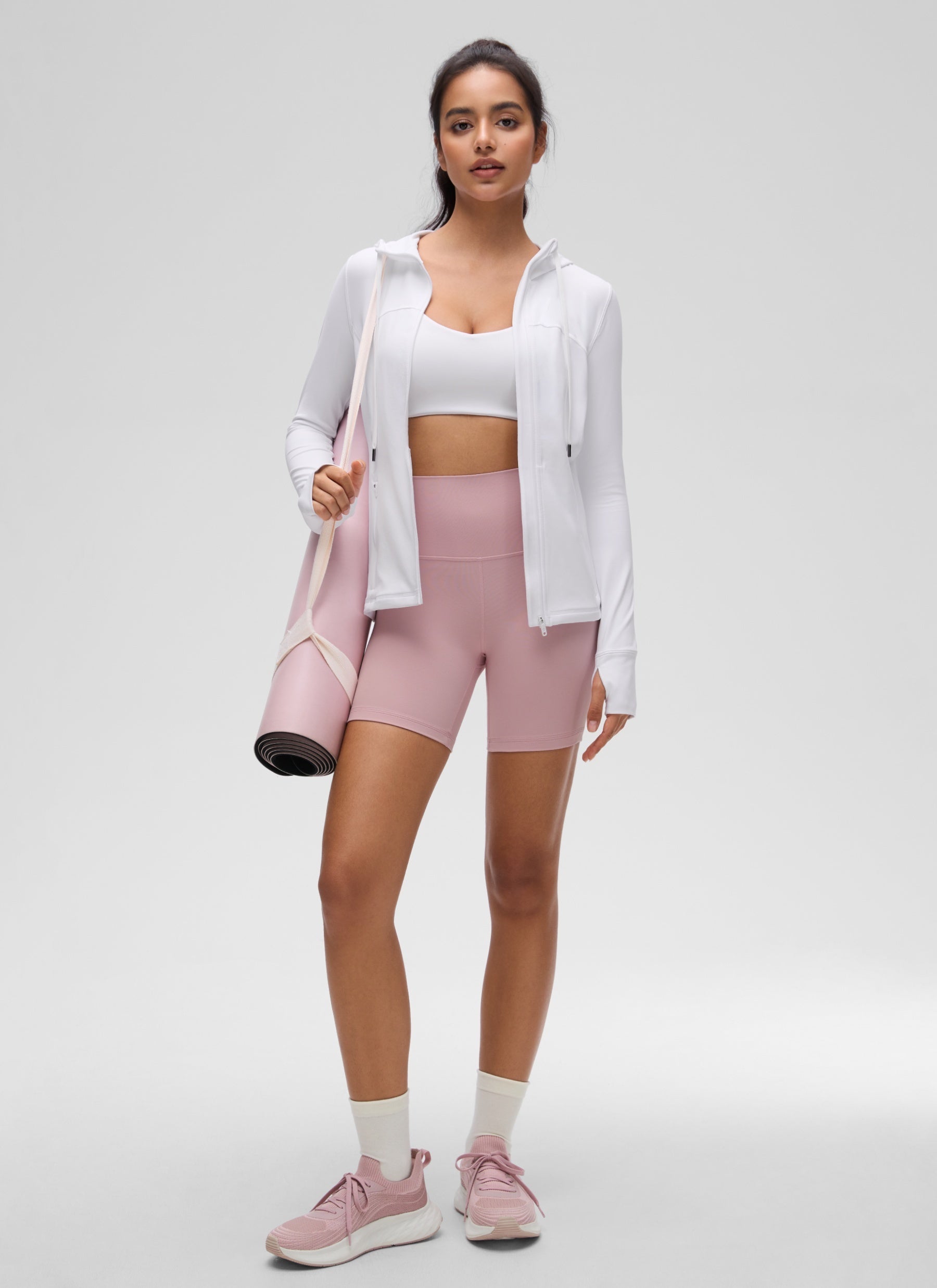 هوديز CRZ YOGA نسائي Butterluxe بقصة ضيقة وجيوب بسحاب كامل أبيض