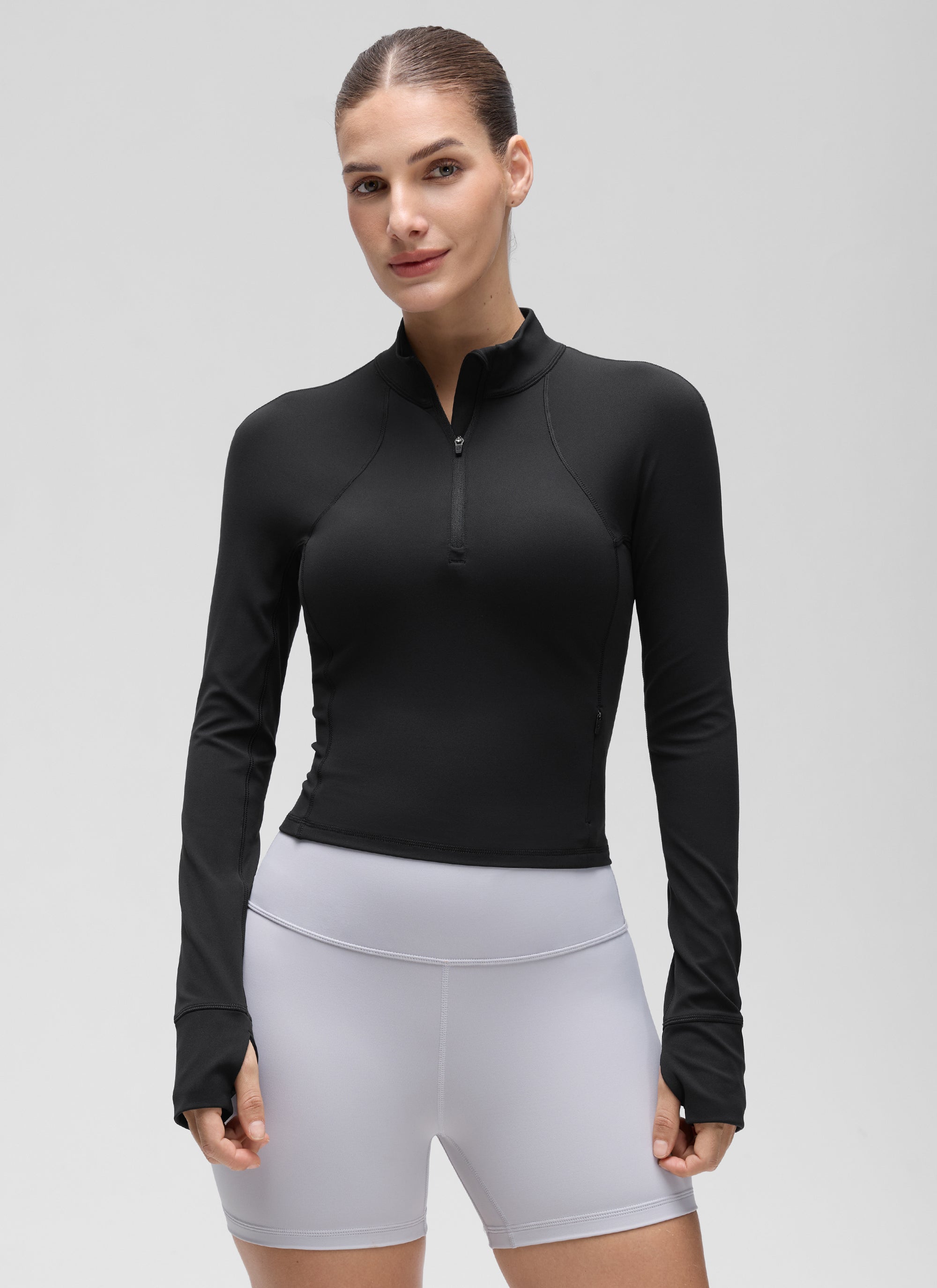 بلوزات نسائية ضيقة لليوغا بسحاب نصف وأكمام طويلة Butterluxe بلون أسود من CRZ YOGA