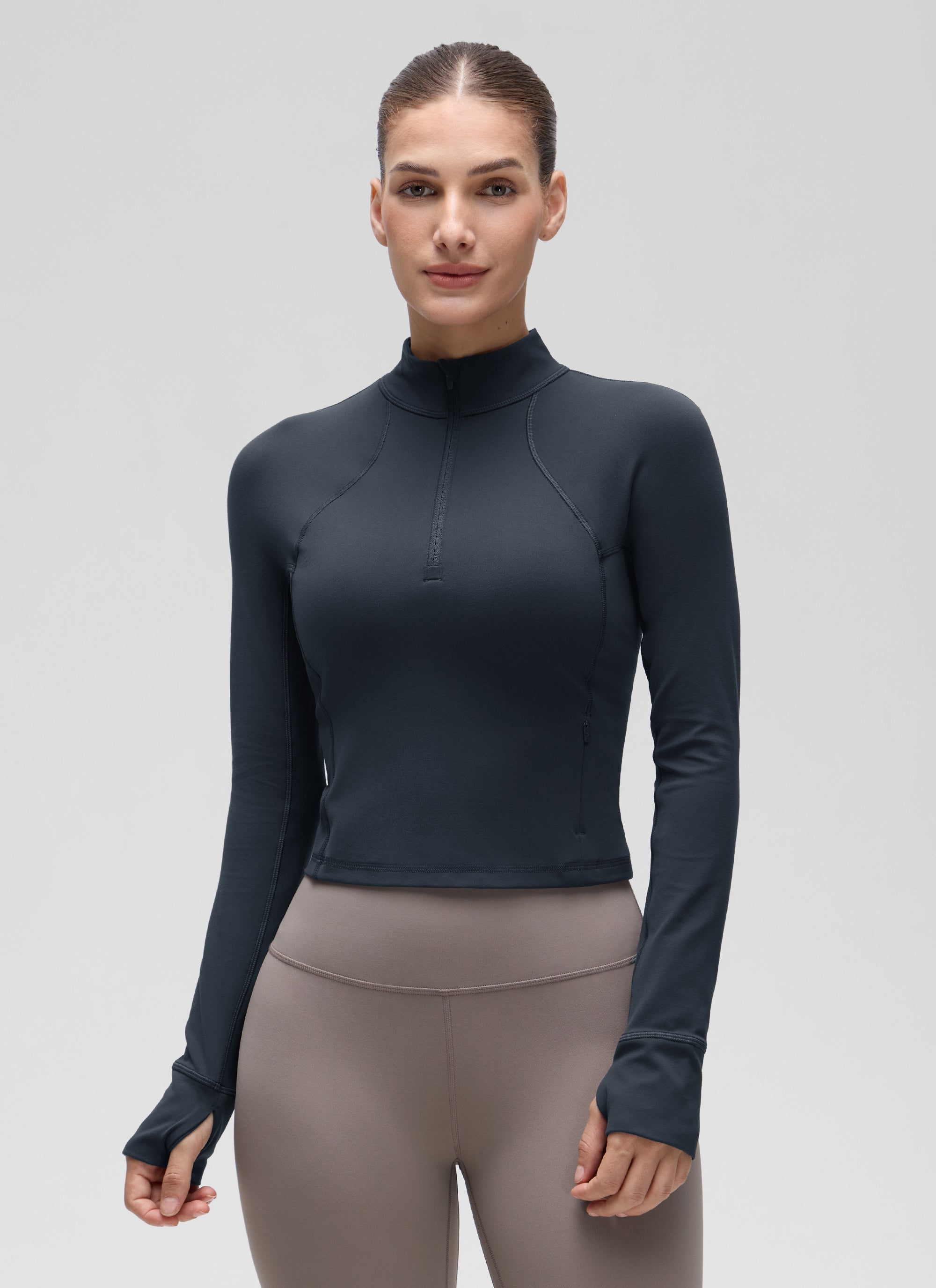 بلوزات نسائية ضيقة لليوغا بسحاب نصف وأكمام طويلة Butterluxe بلون كحلي حقيقي من CRZ YOGA