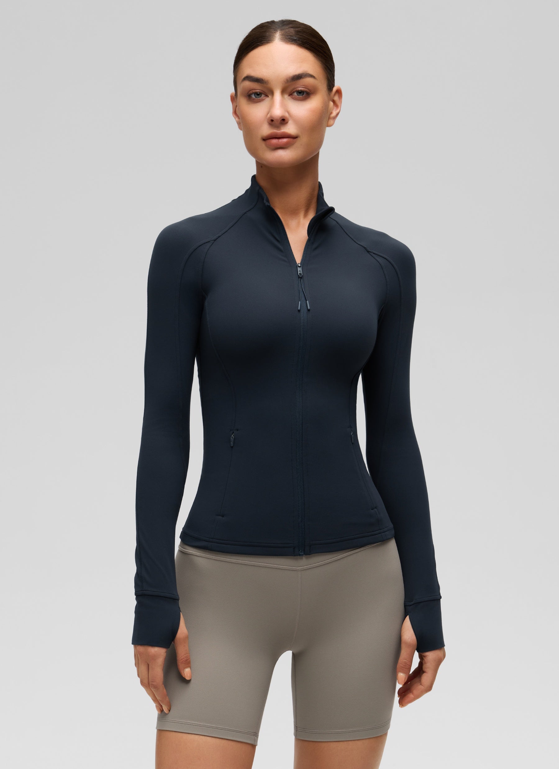 CRZ YOGA - قمصان يوغا نسائية بقصة ضيقة من قماش Butterluxe بسحاب Butterluxe وأكمام طويلة بلون أزرق داكن