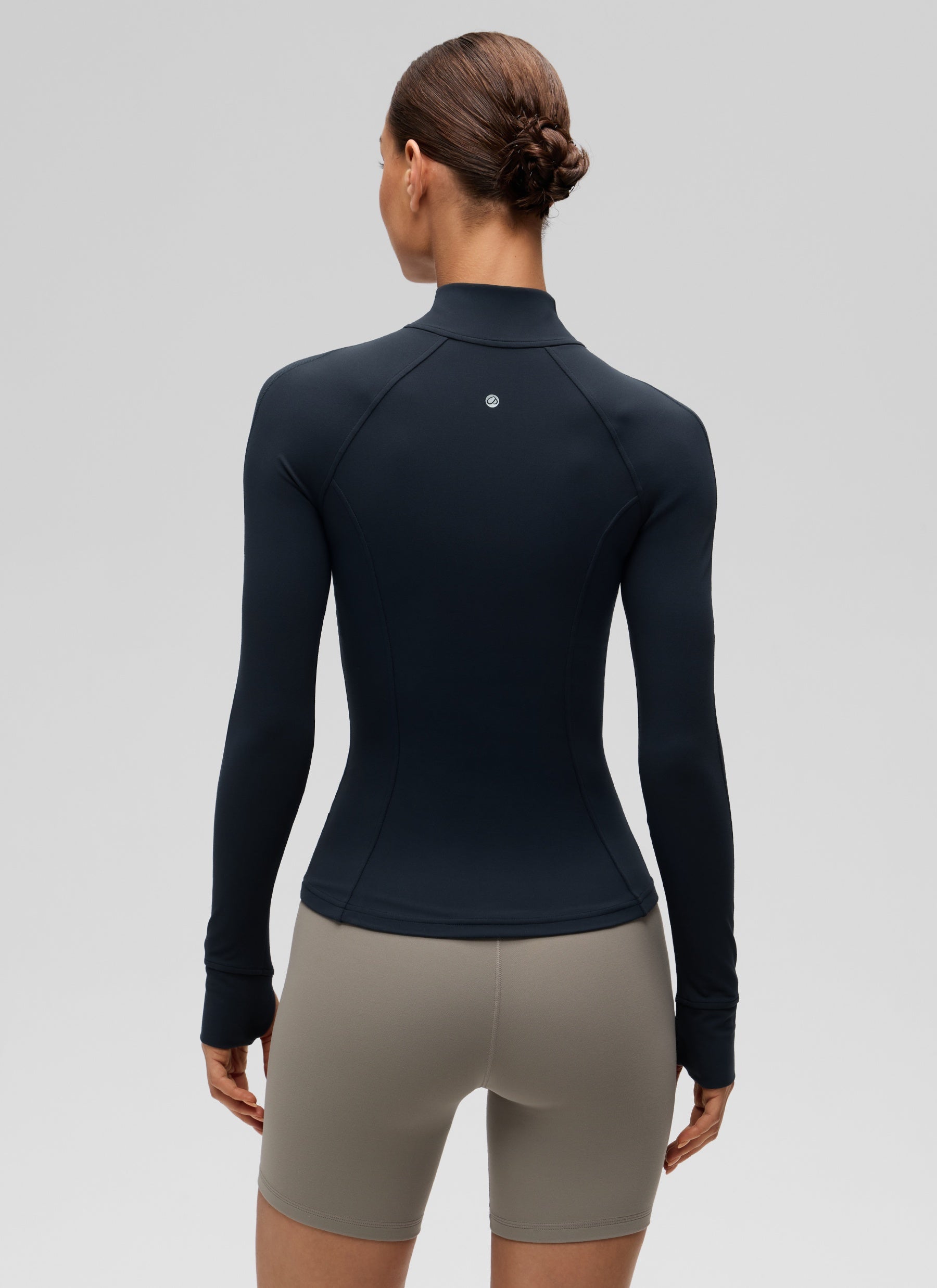 CRZ YOGA - قمصان يوغا نسائية بقصة ضيقة من قماش Butterluxe بسحاب Butterluxe وأكمام طويلة بلون أزرق داكن